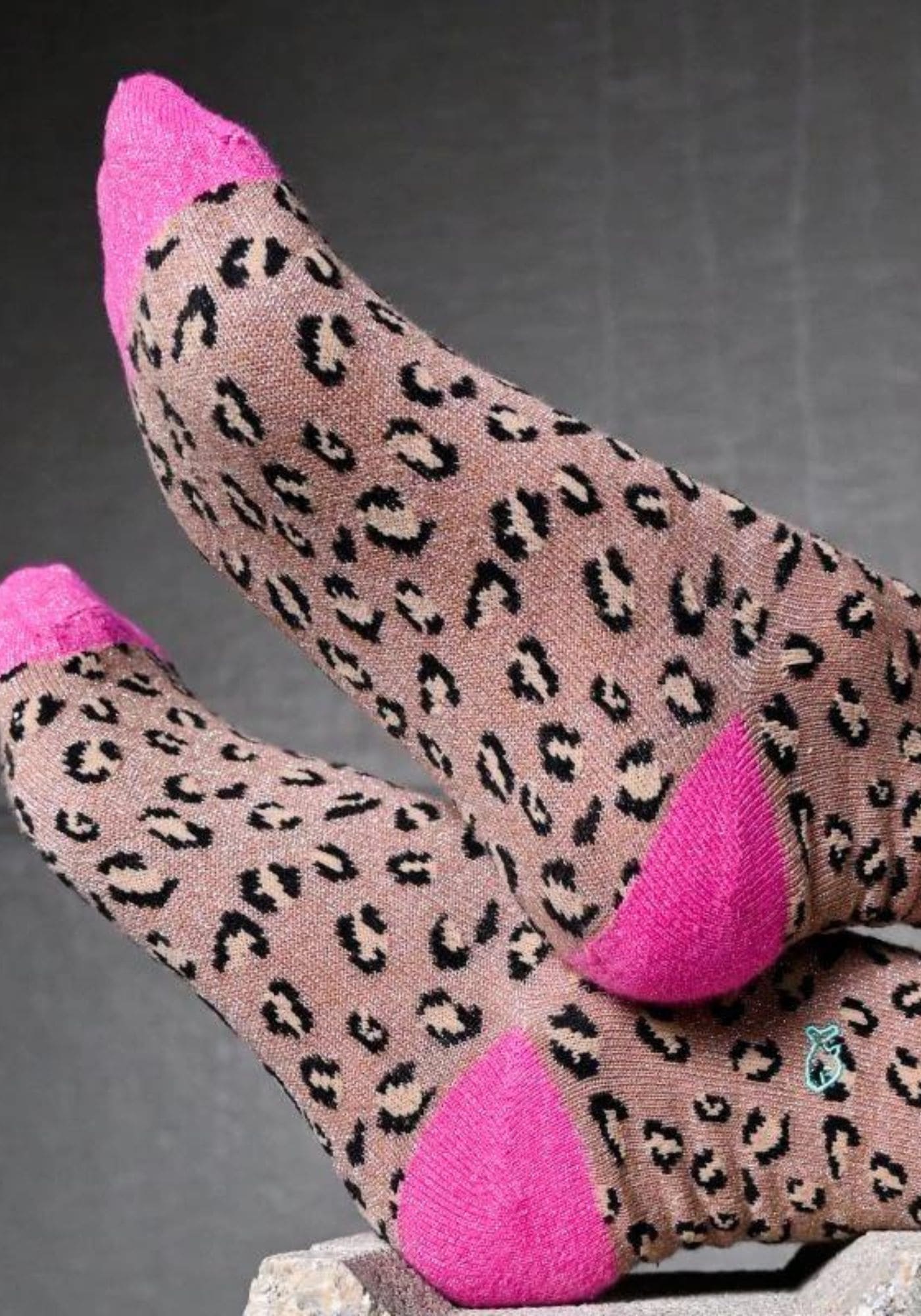 Chaussettes femmes motif léopard camel de chez Billybelt