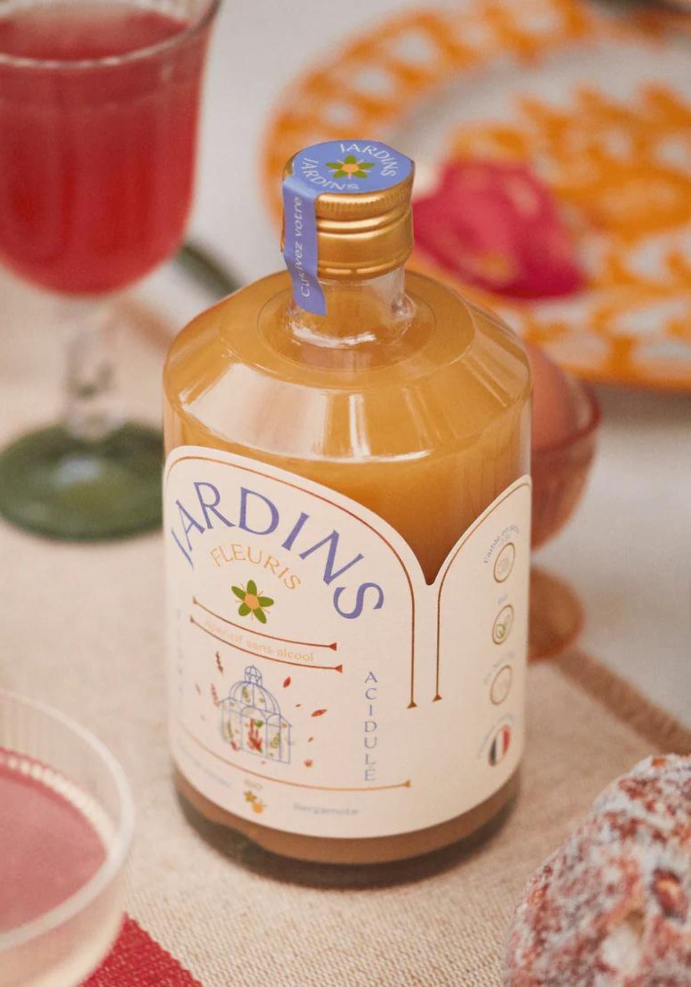 Bouteille Jardins fleurs de sureau et bergamote.