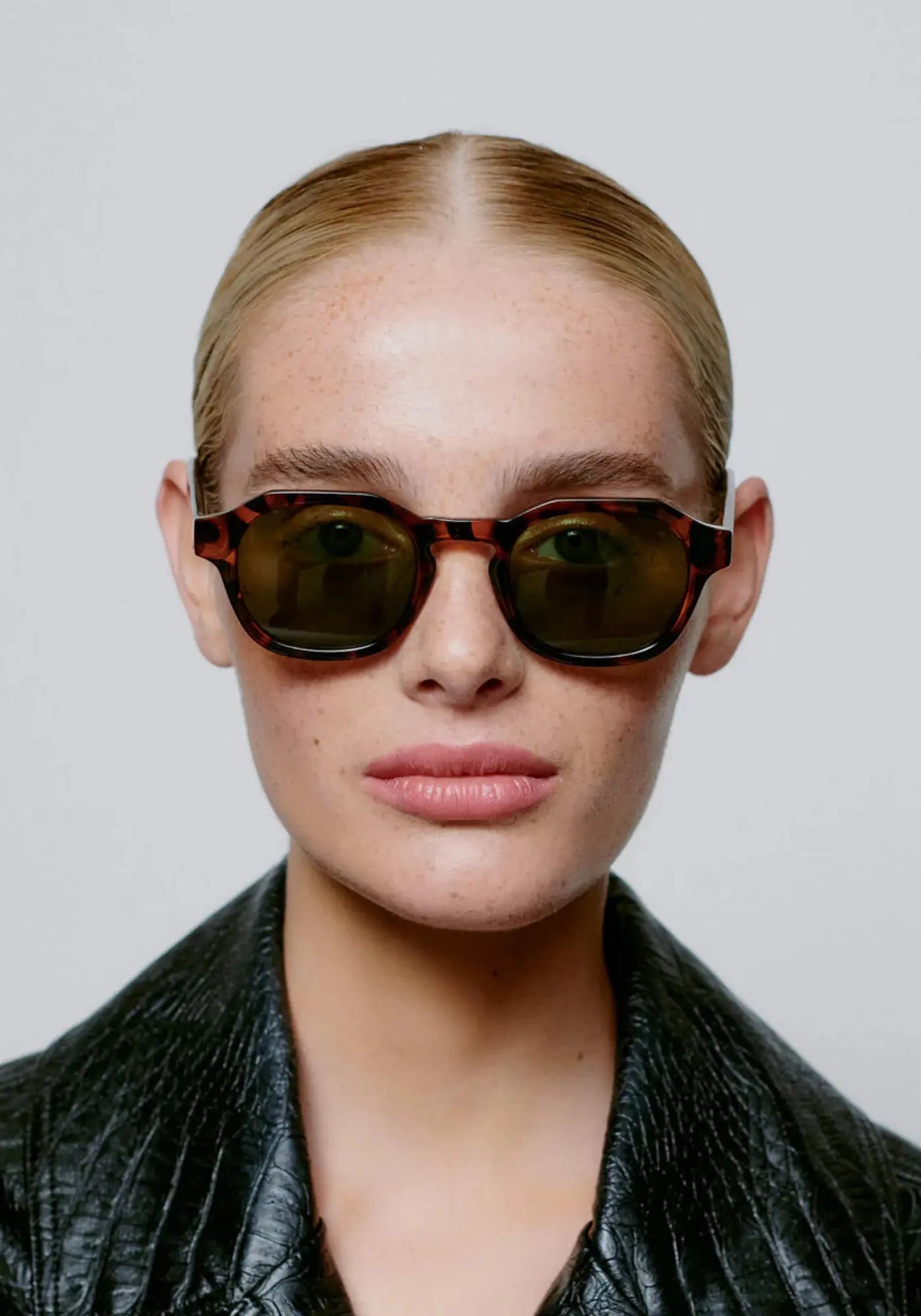 Les lunettes de soleil Zan de chez A.kjaerbede