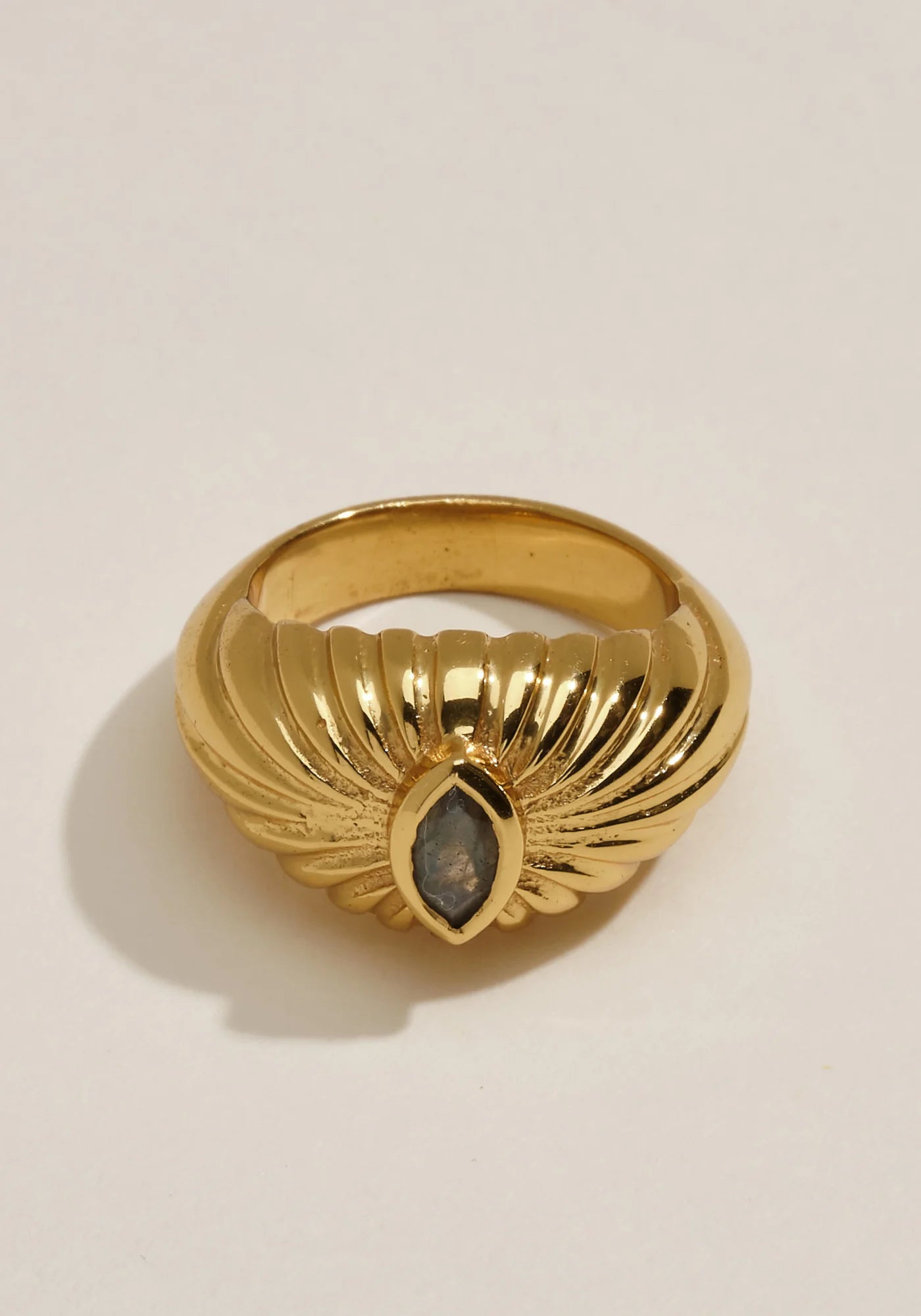 La bague Mum labradorite pour femme de chez Ucciani