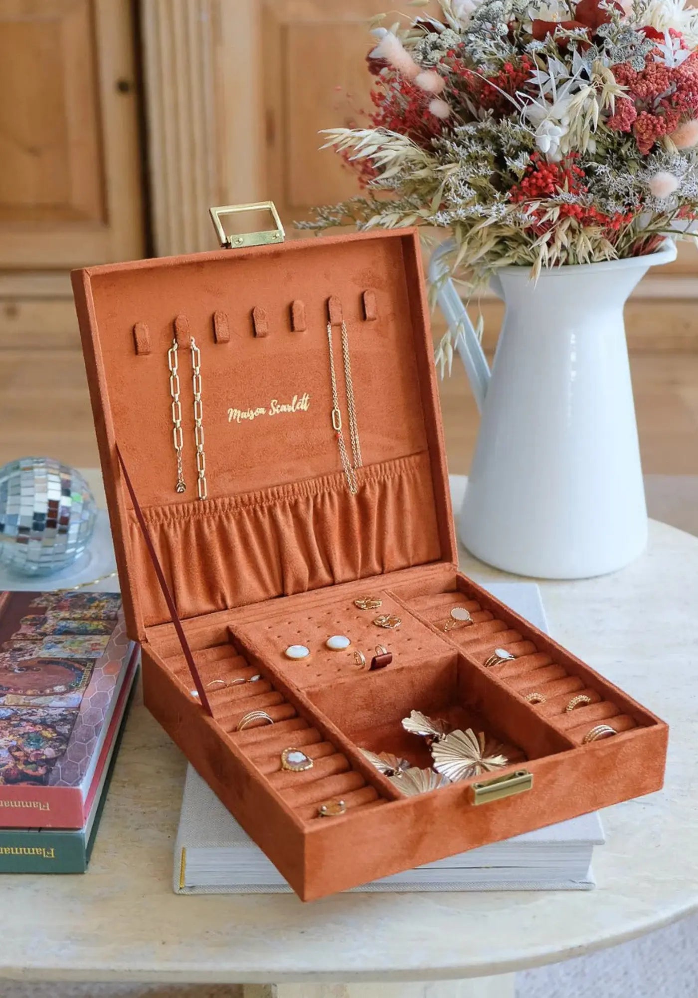 La boite à bijoux Anne velours camel de chez Maison Scarlett