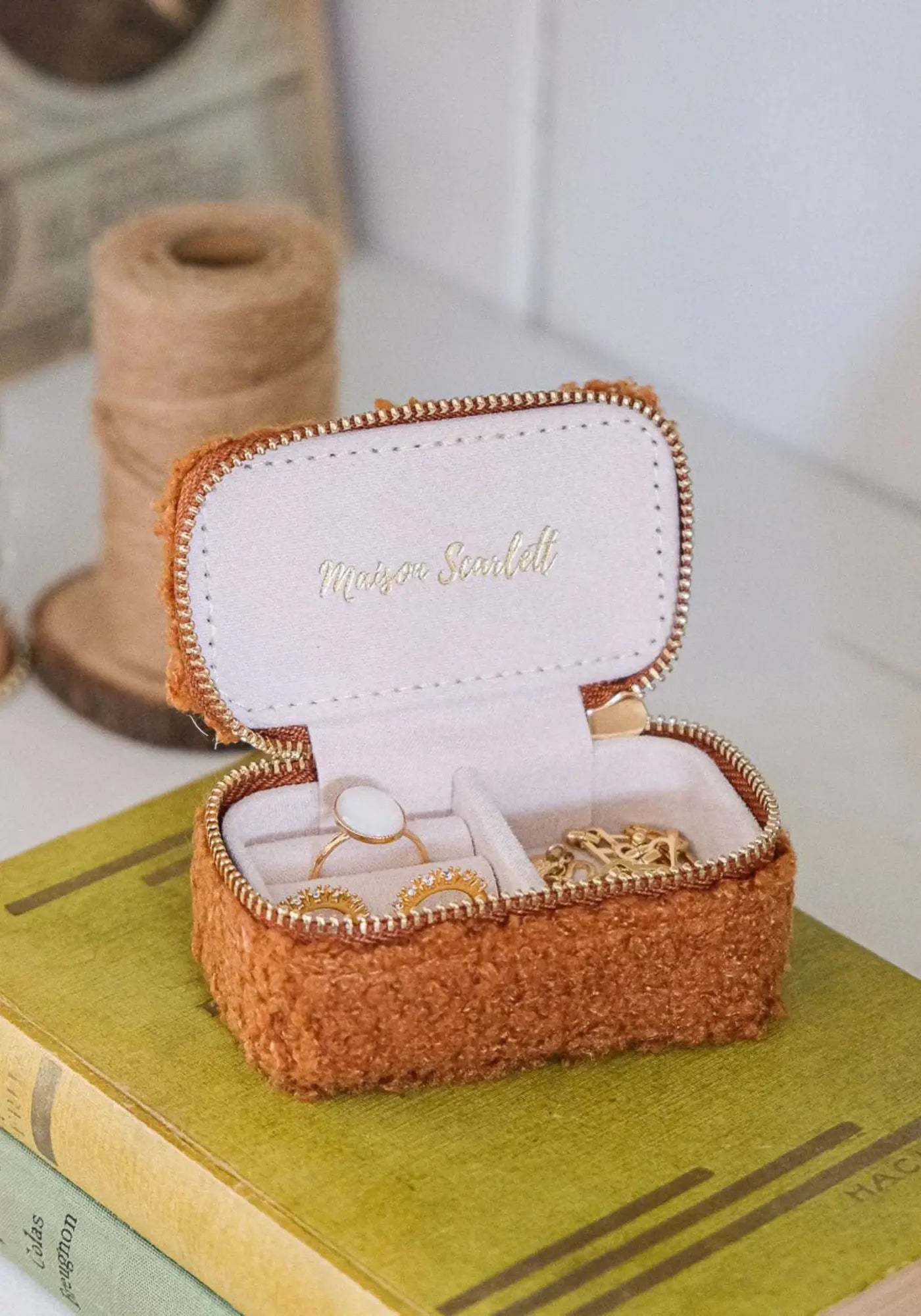 La boite à bijoux Marie teddy camel de chez Maison Scarlett