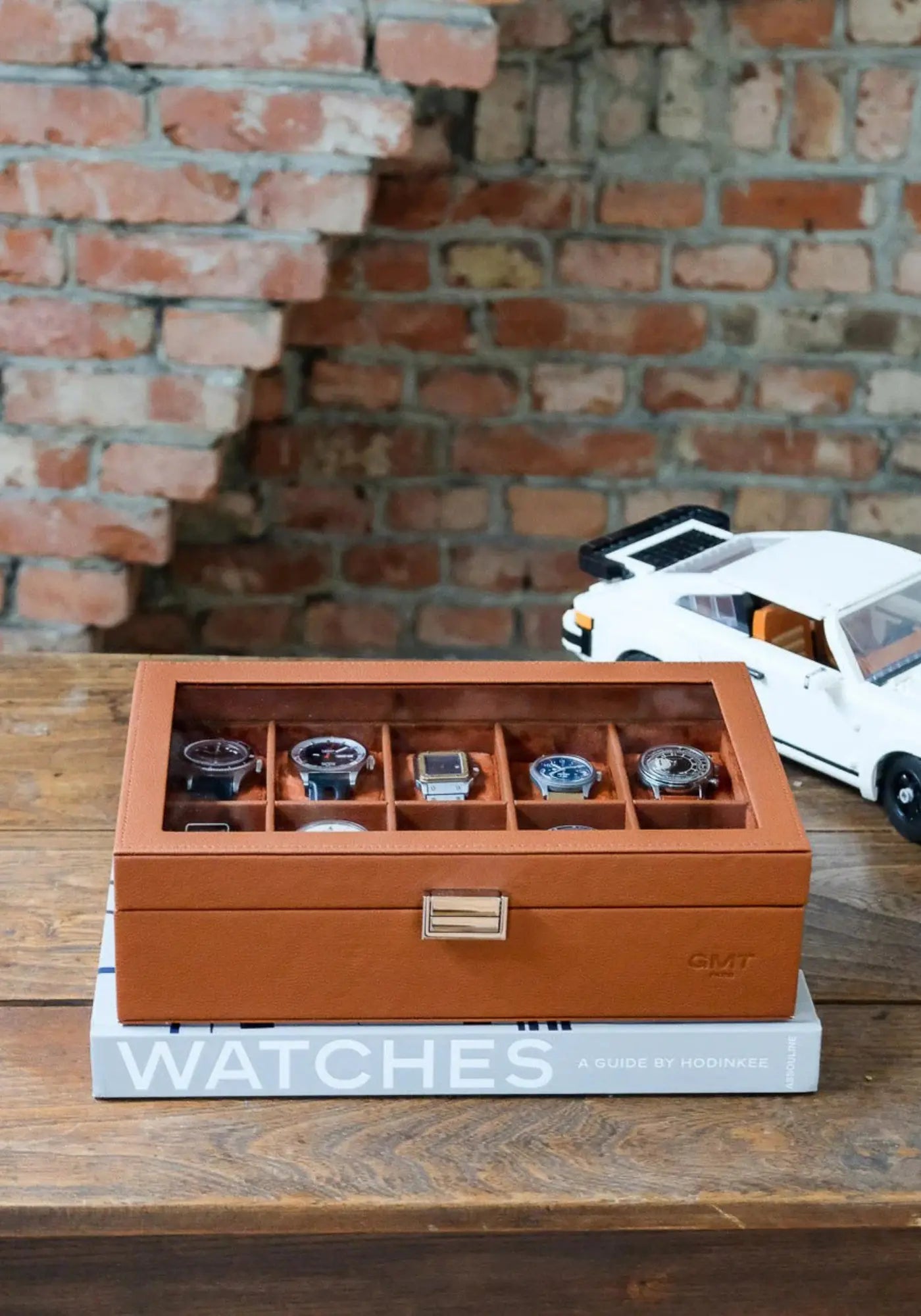 La boite à montres Jean 10 emplacements camel de chez Maison Scarlett