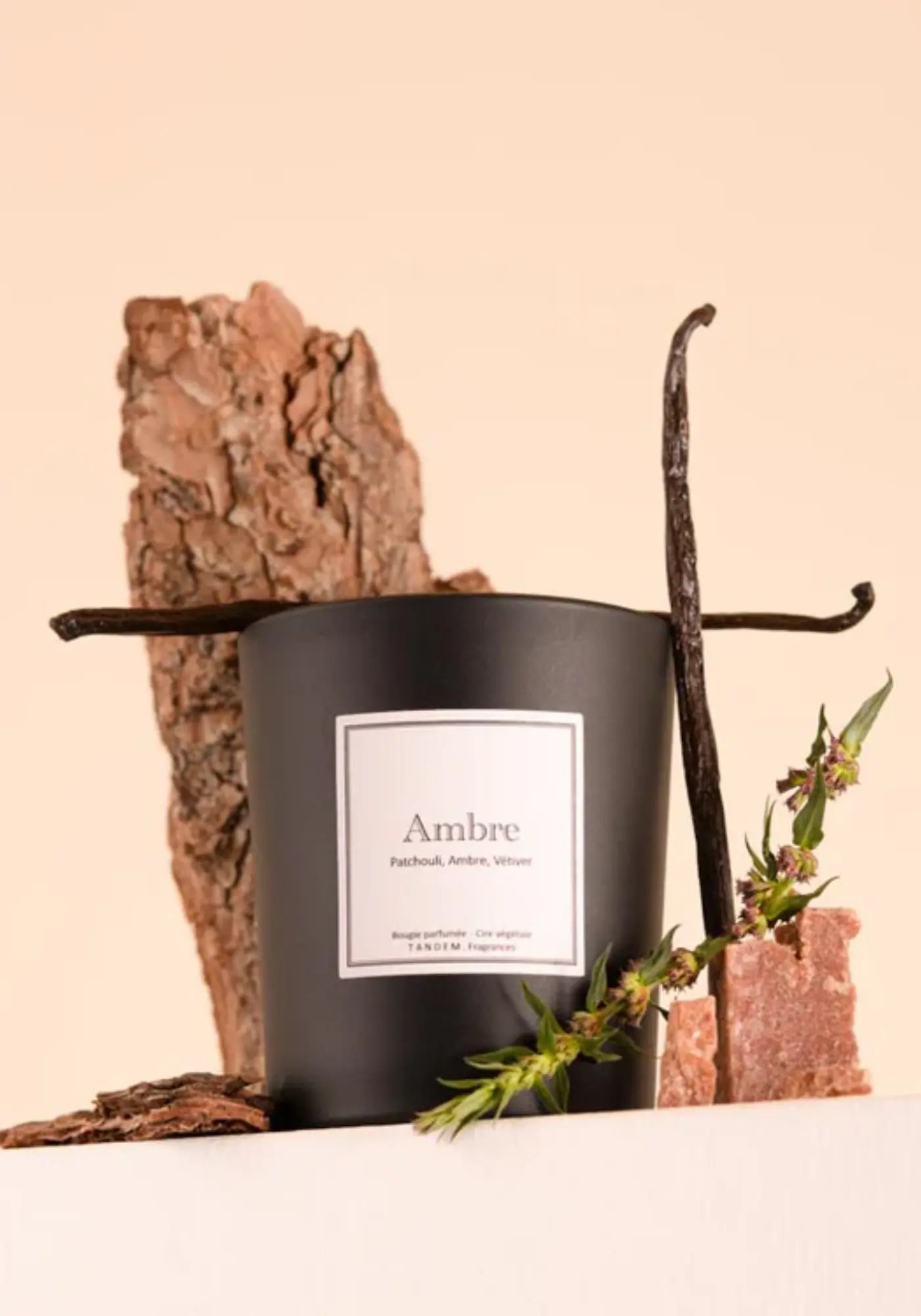 La bougie 180g Ambre de chez Tandem Fragrances
