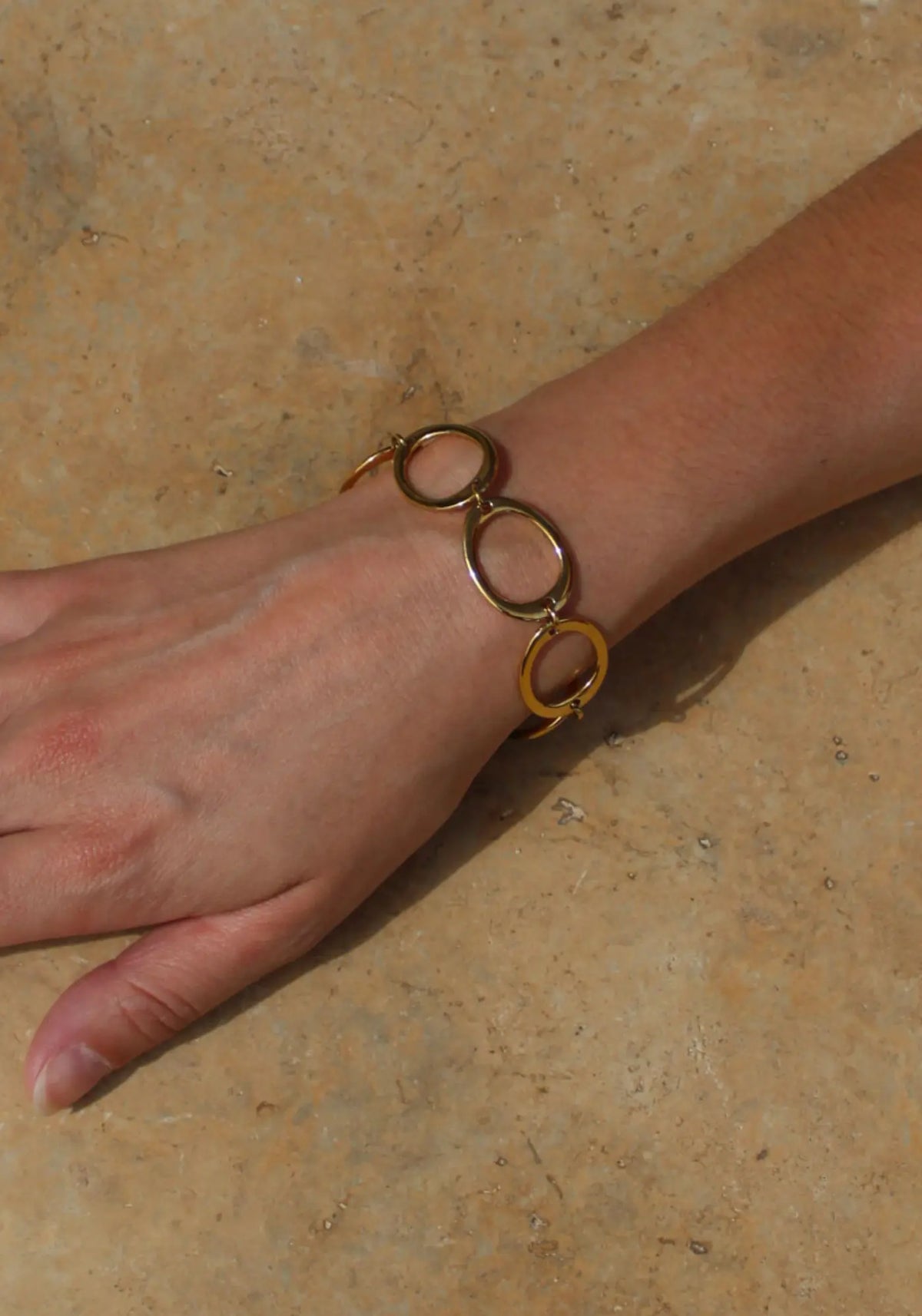 Le bracelet Alba de chez Caprice Paris 