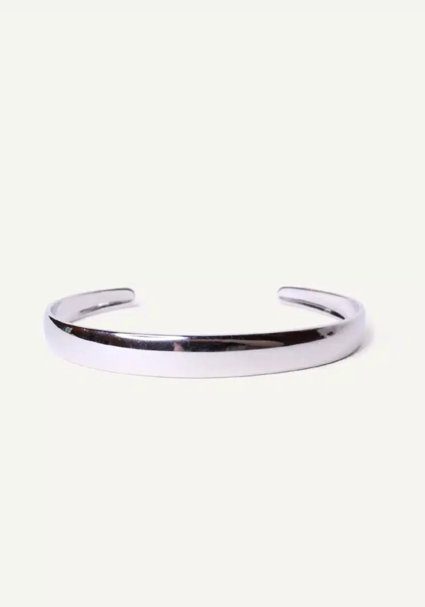 Le bracelet jonc isabella argent de chez Caprice Paris 