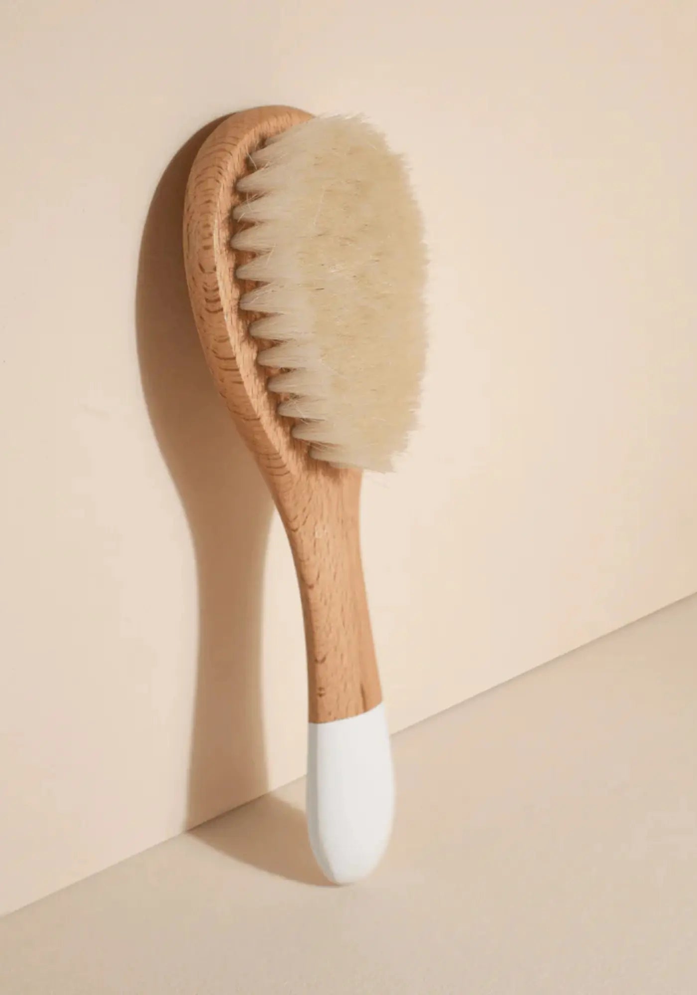 La brosse bébé picots 100% chèvre de chez Bachca