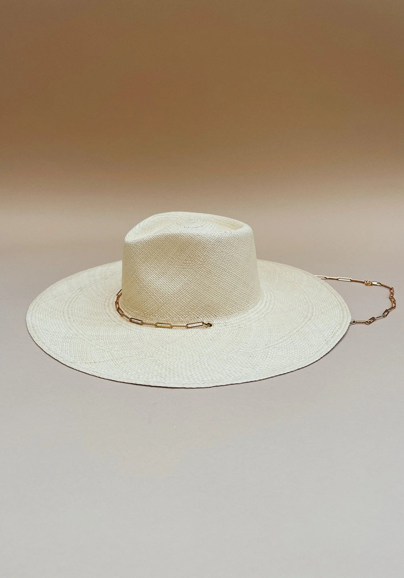 Le chapeau de paille avec chaîne Livy Junior natural pour femme de chez Van Palma