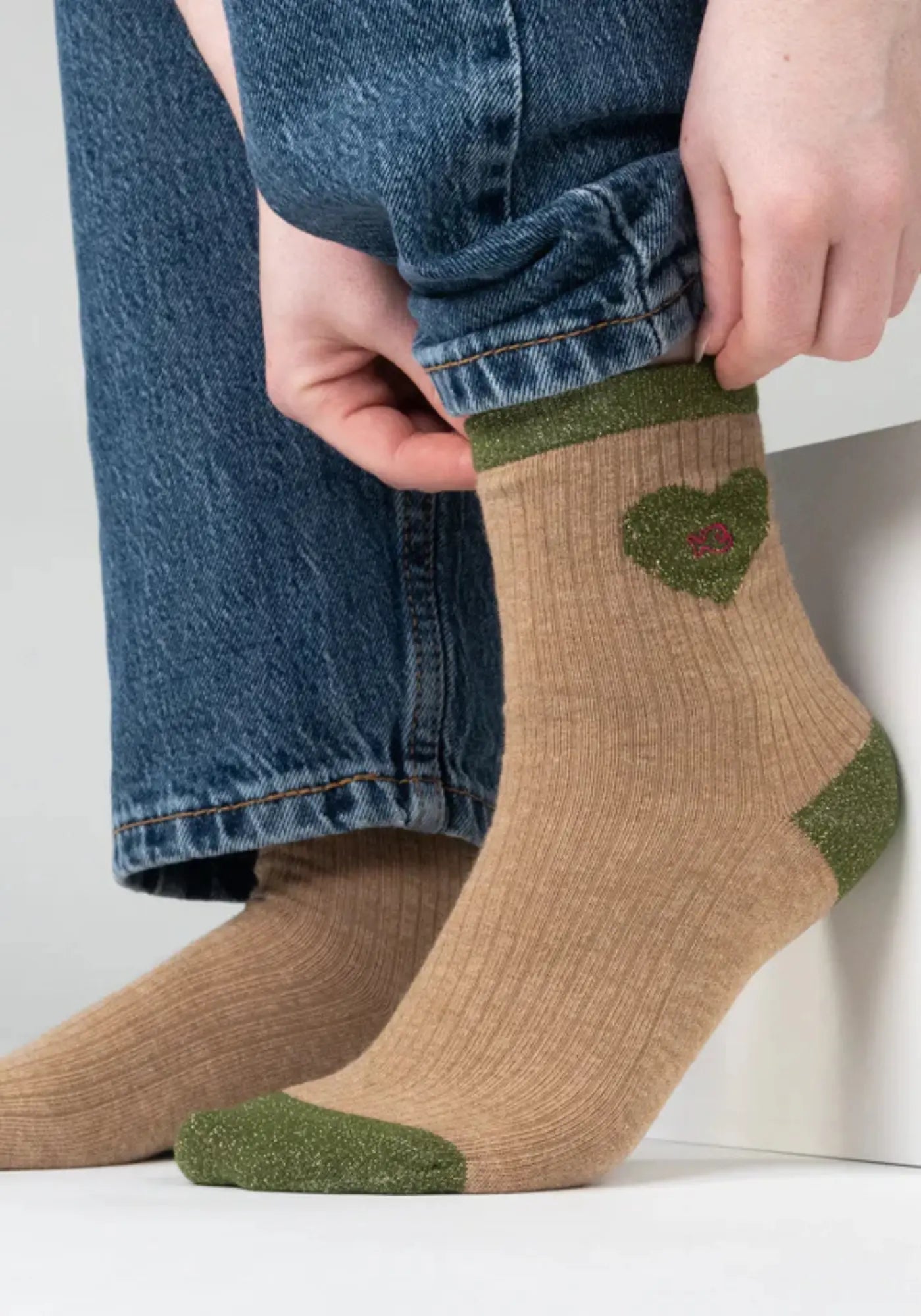 Les chaussettes en coton peigné coeur beige de chez BillyBelt 