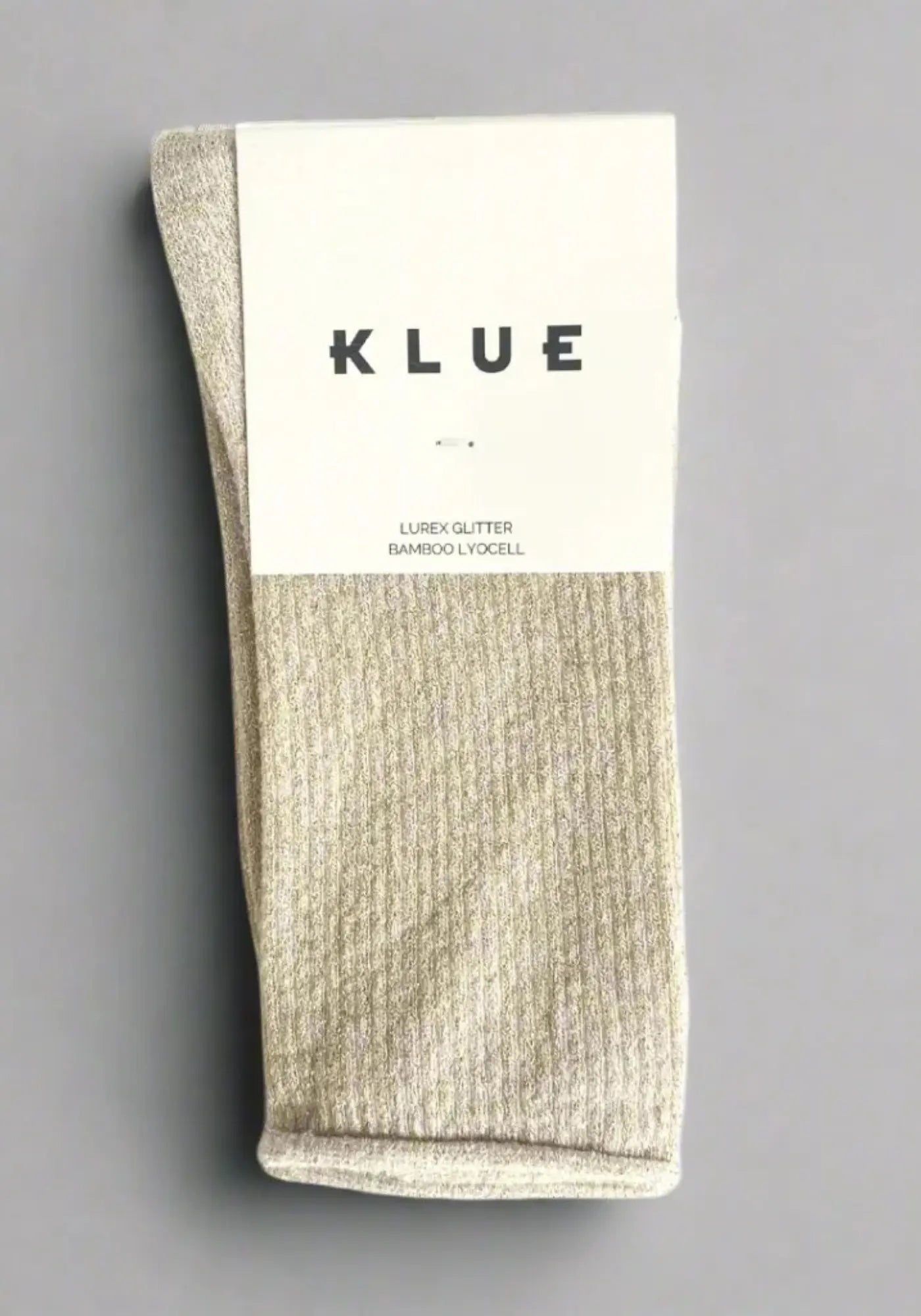 Les chaussettes lurex beige de chez Klue