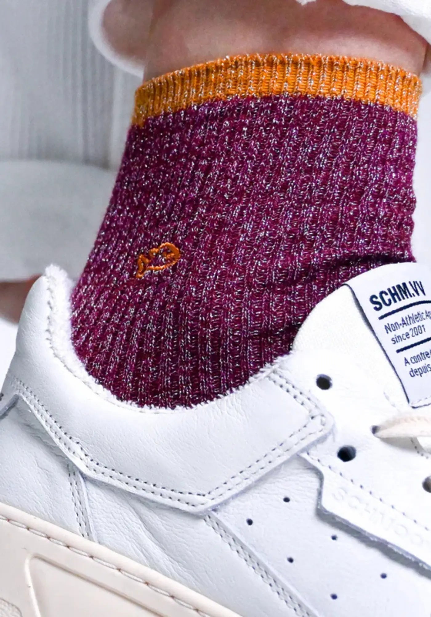 Les chaussettes vintage pailletées bordeaux de chez Billybelt