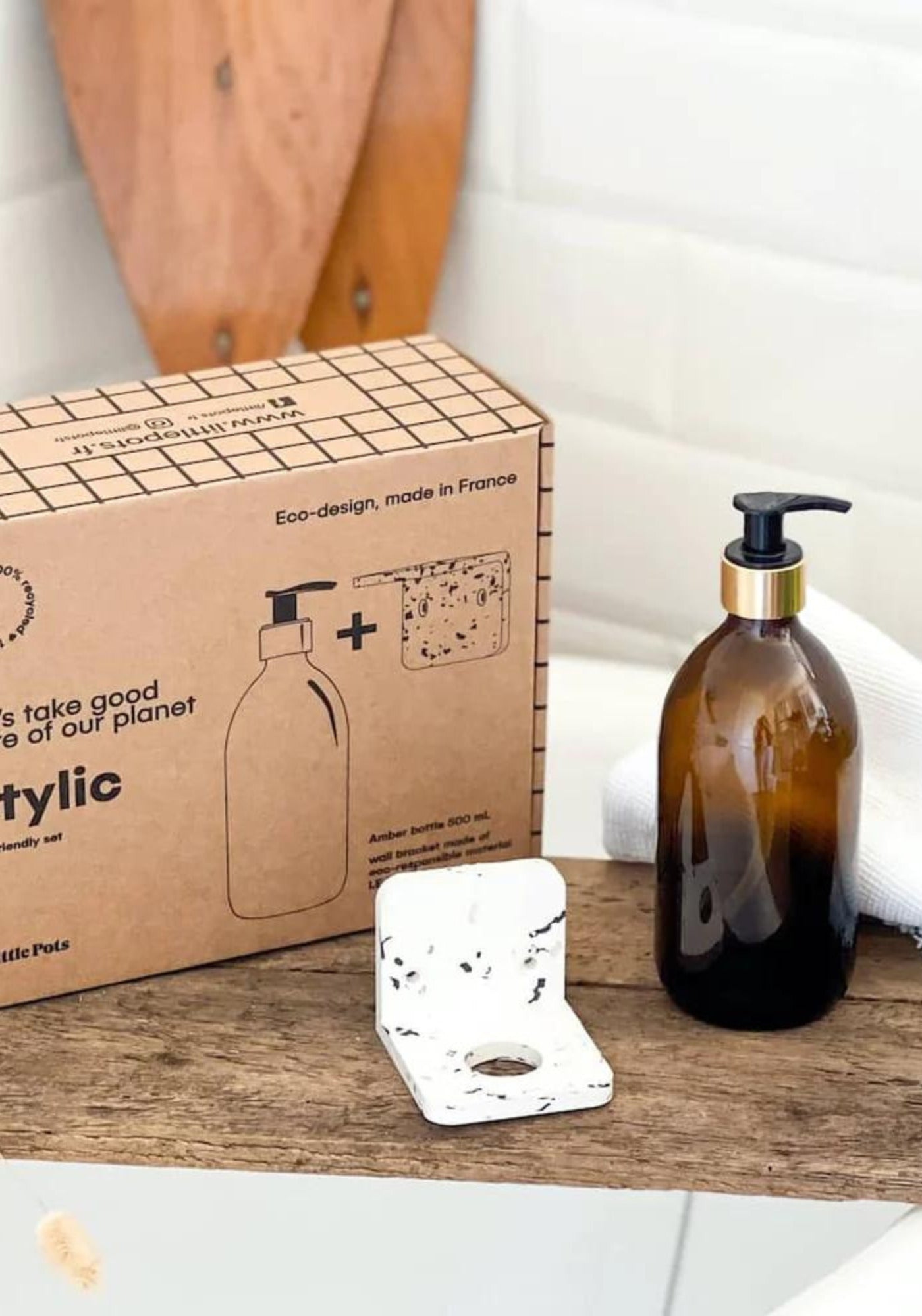 Le coffret Stylic support upcycle distributeur de savon ambré de chez Little Pots