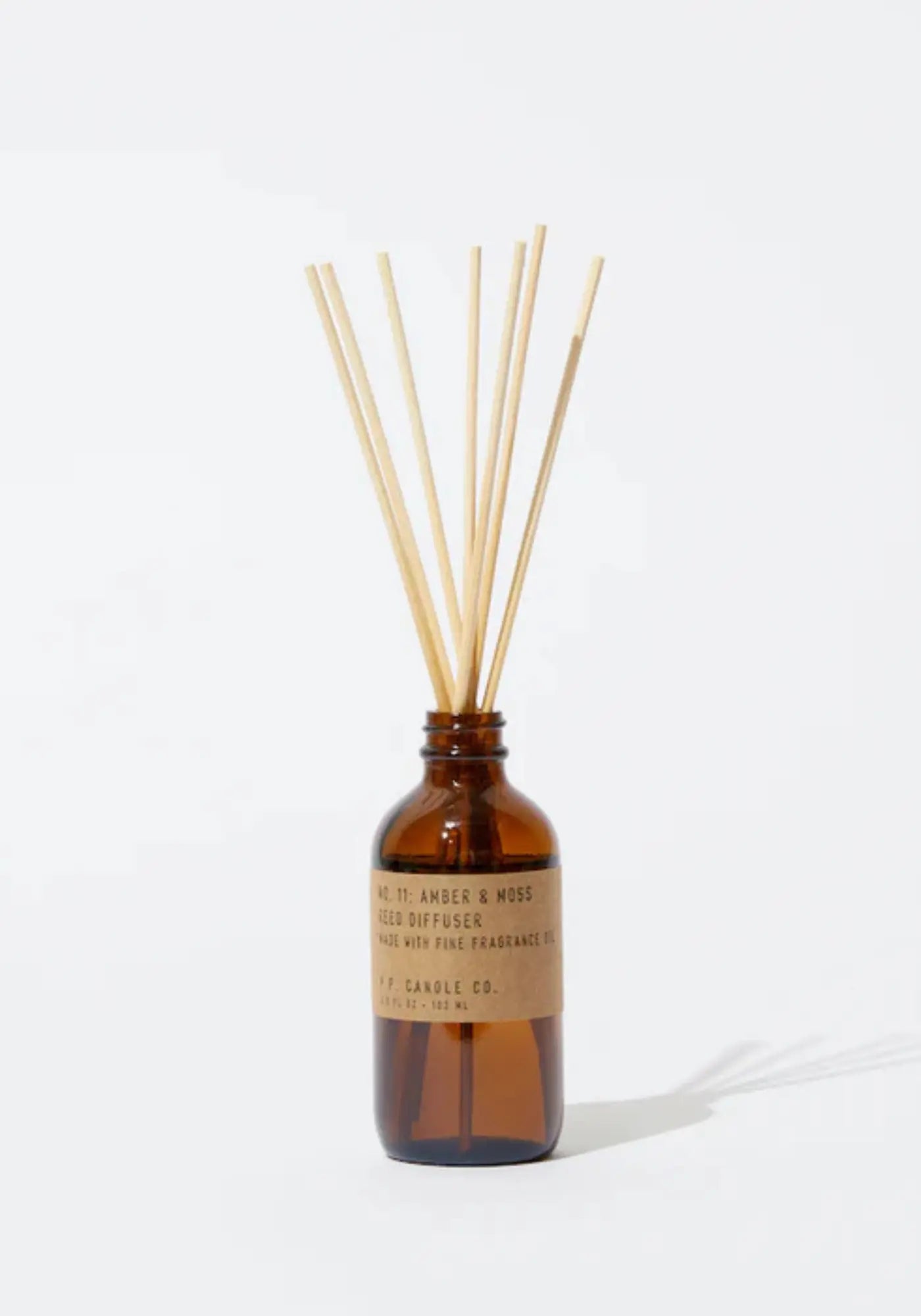 Le diffuseur de parfum amber et moss de chez PF CANDLE 