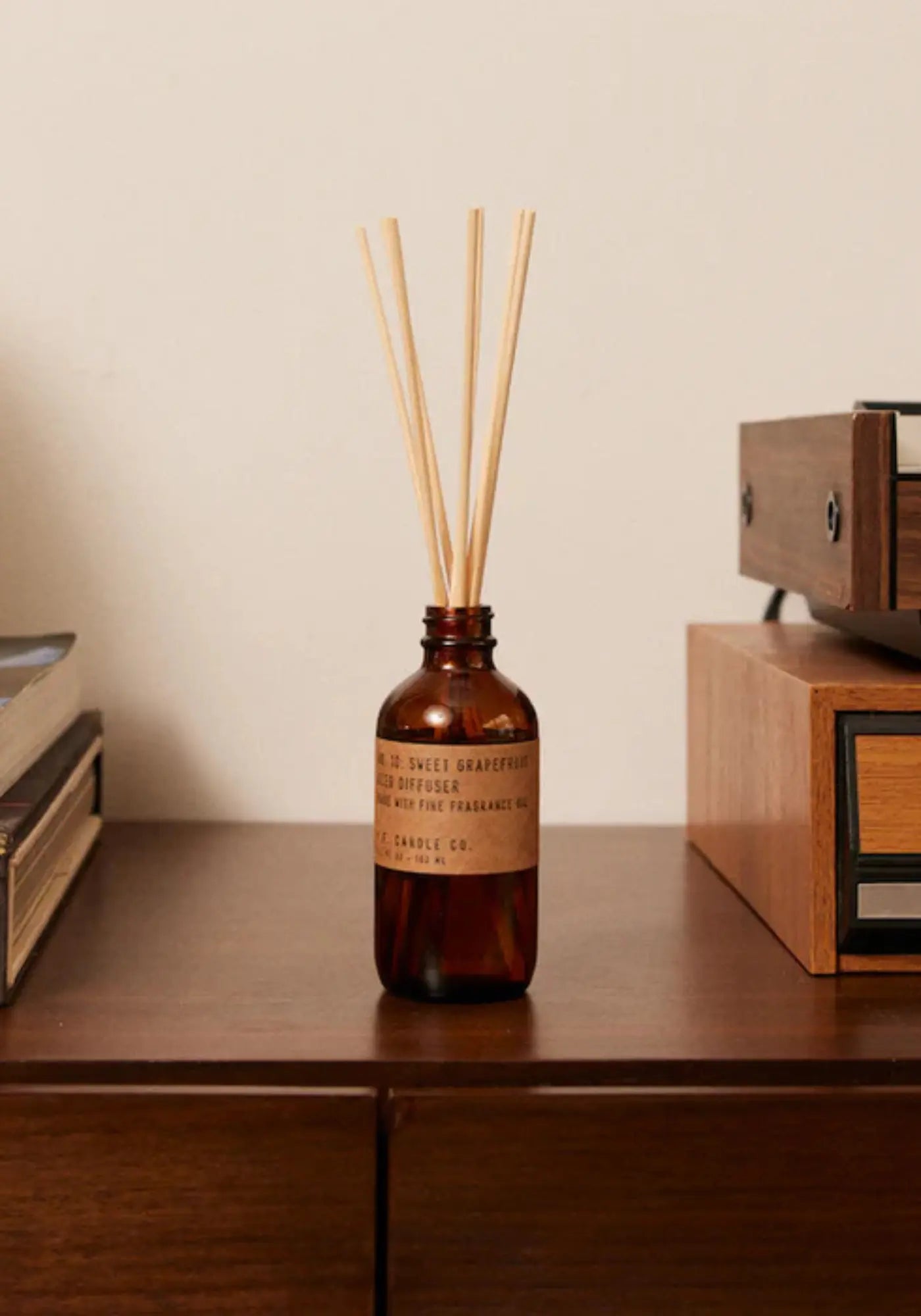 Le diffuseur de parfum sweet grapefruit de chez PF CANDLE