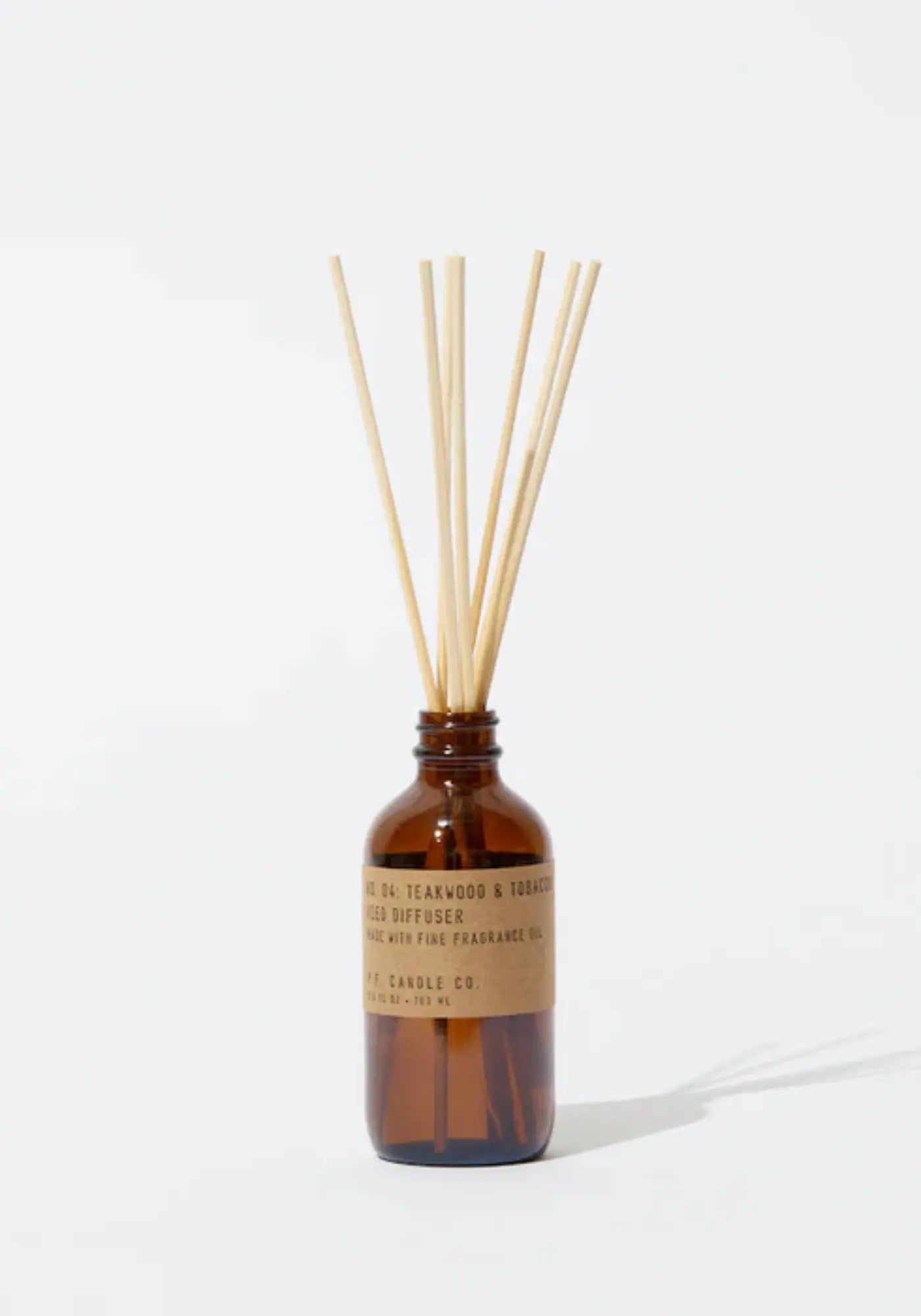 Le diffuseur de parfum teakwood et tobacco de chez PD CANDLE 