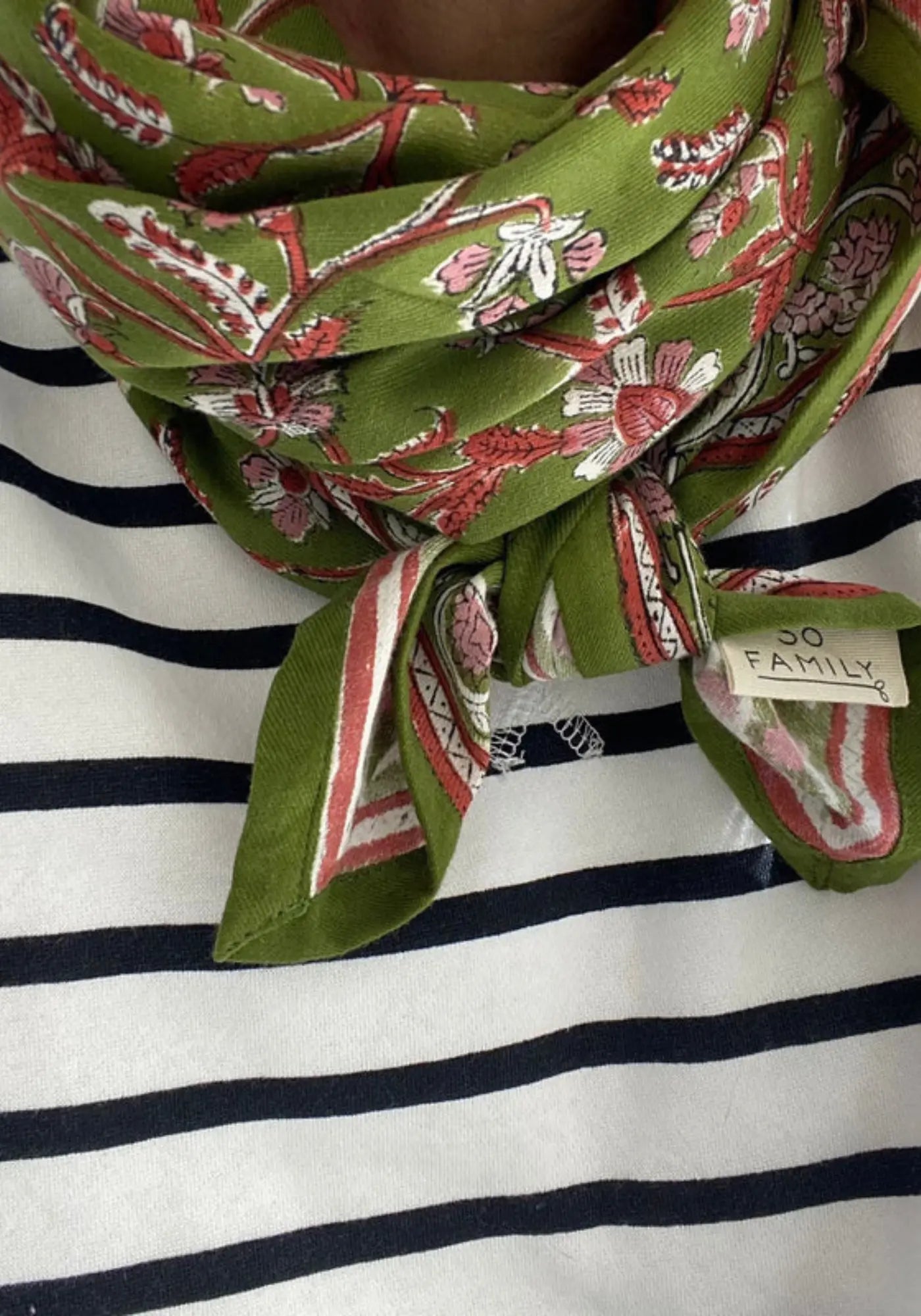Le foulard delhi mum 100cm menthe de chez So Family