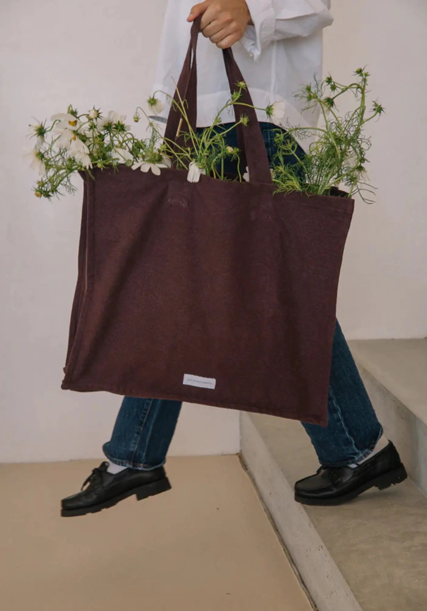 Le grand sac cabas violet aubergine des Pensionnaires