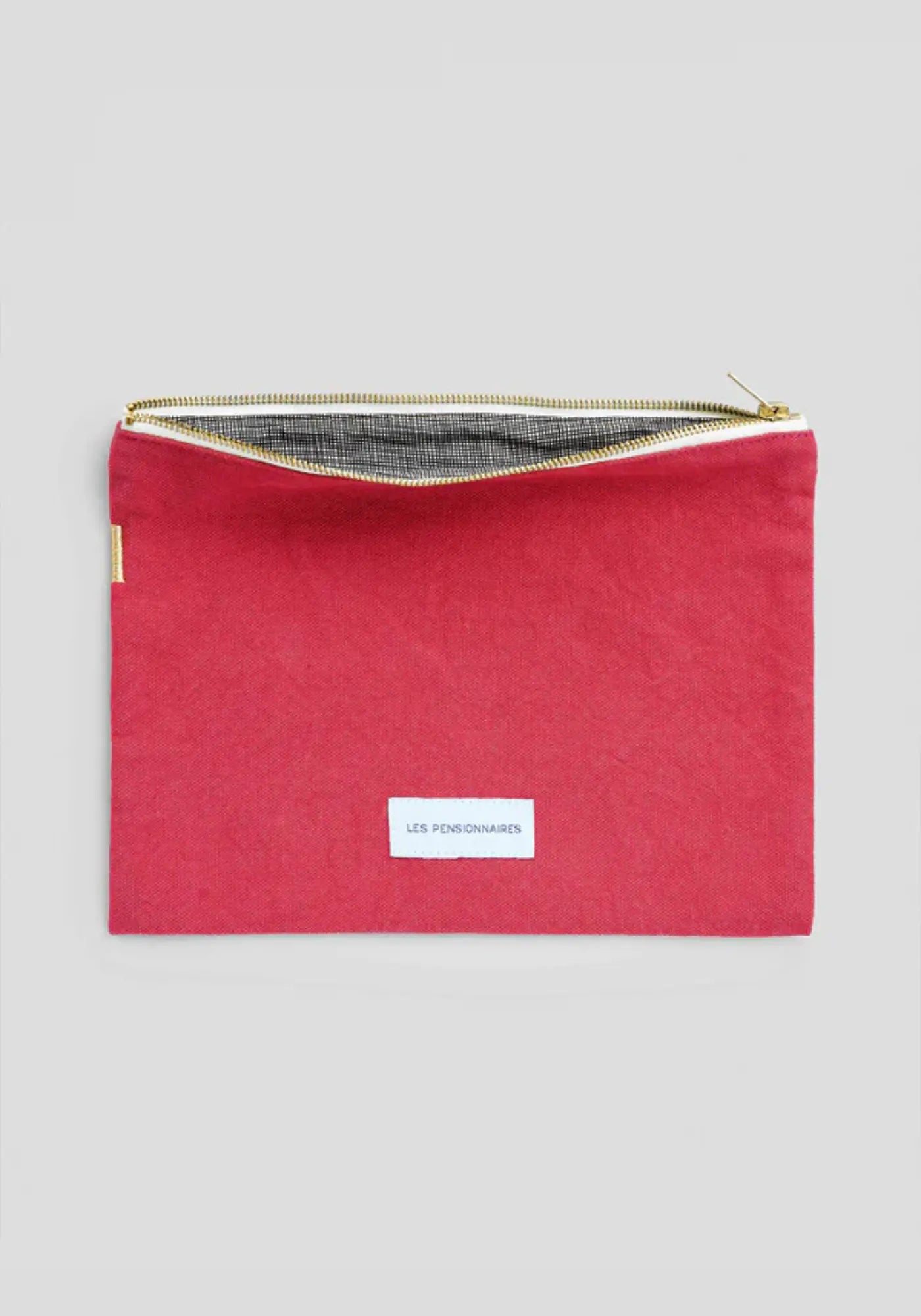 La grande pochette rose framboise de chez Les Pensionnaires 