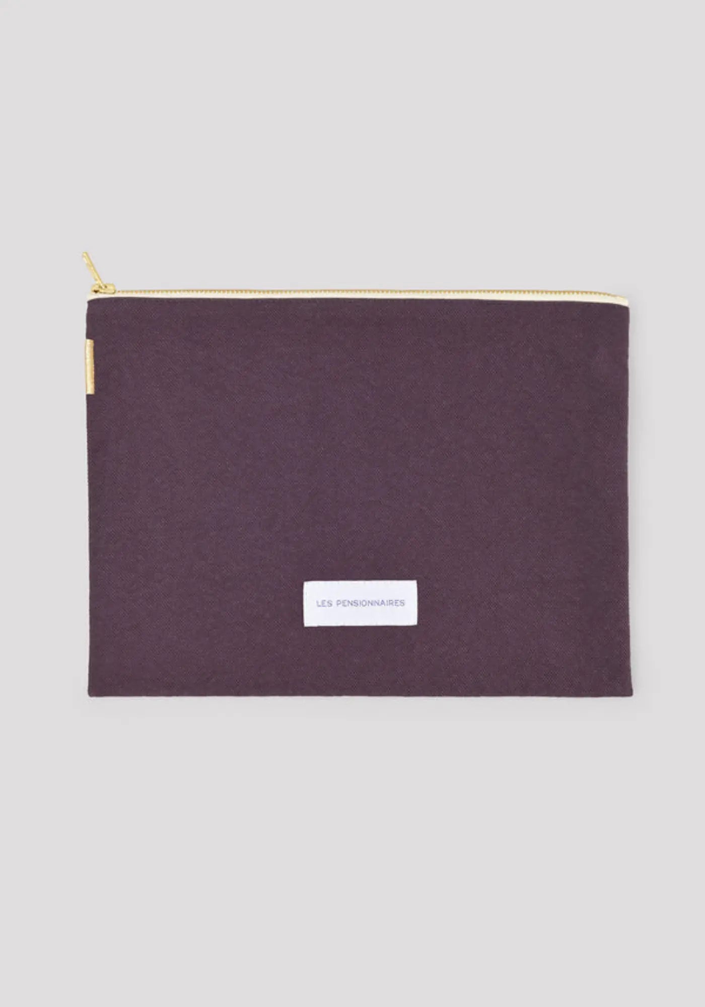La grande pochette violet aubergine des Pensionnaires