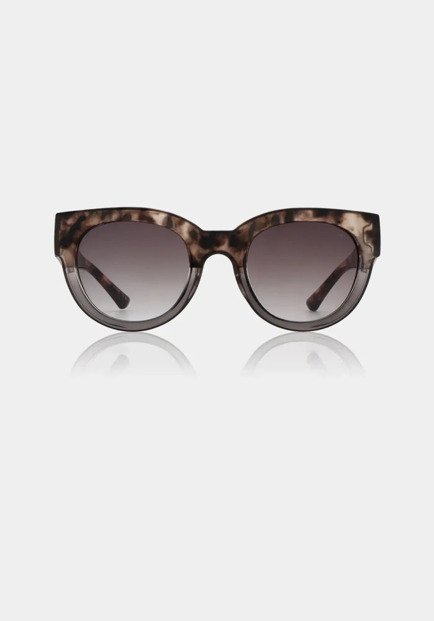 Les lunettes de soleil Lilly coquina de chez A.kjaerbede