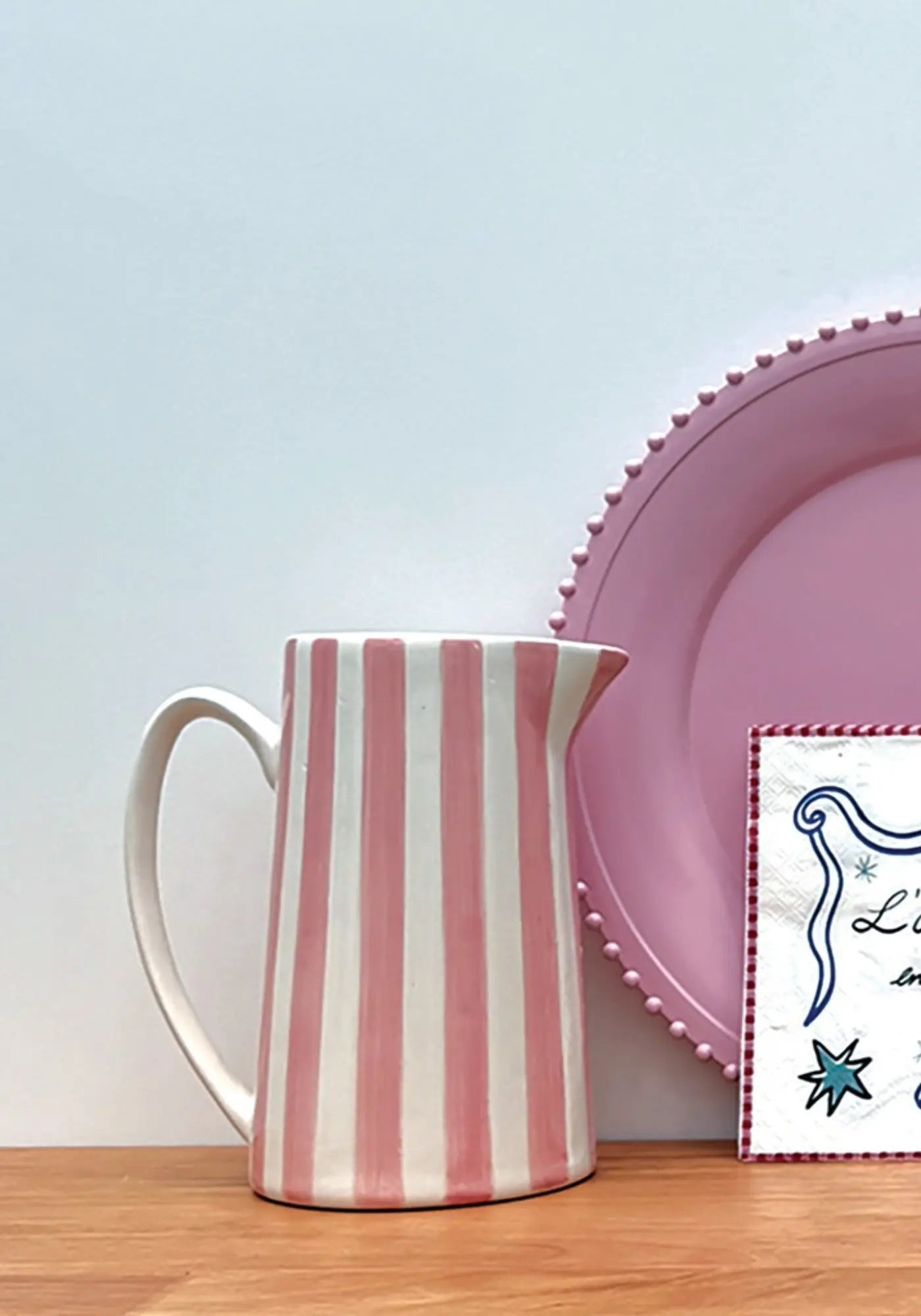 Le pichet rayure rose de chez Opjet