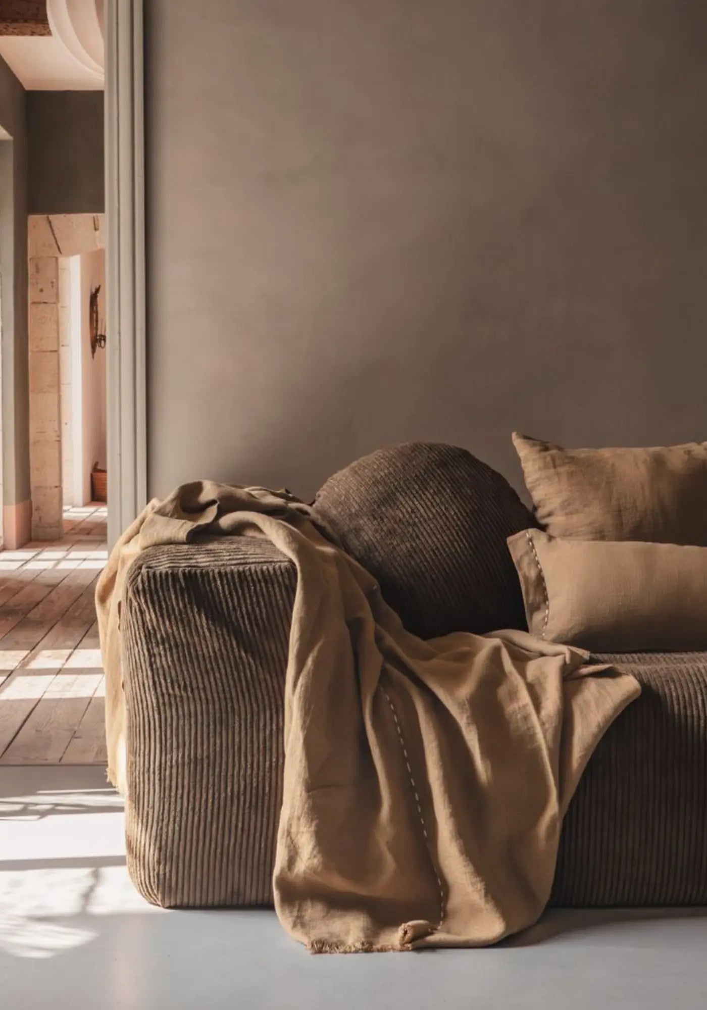 Le plaid comeback 140x220 cm Alezan de chez Bed and philosophy