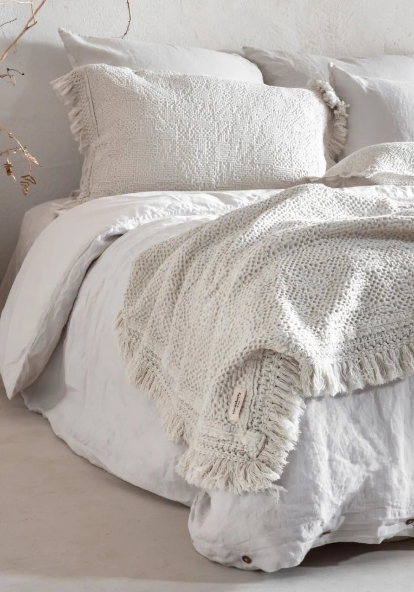 Le plaid flirt 130x200 cm plume de chez Bed and Philosophy