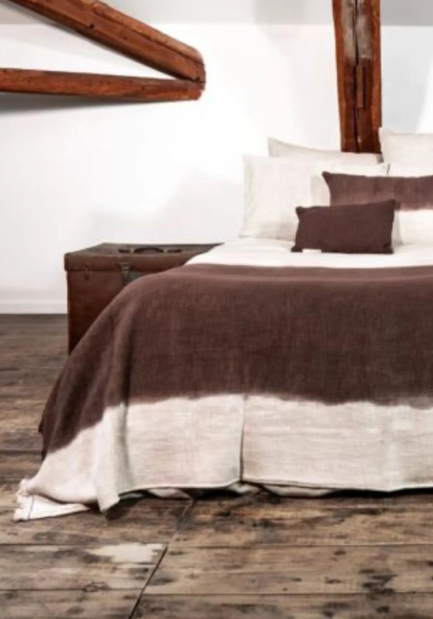 Le plaid tandem 135 x 220 cm ebene de chez Bed and Philosophy 