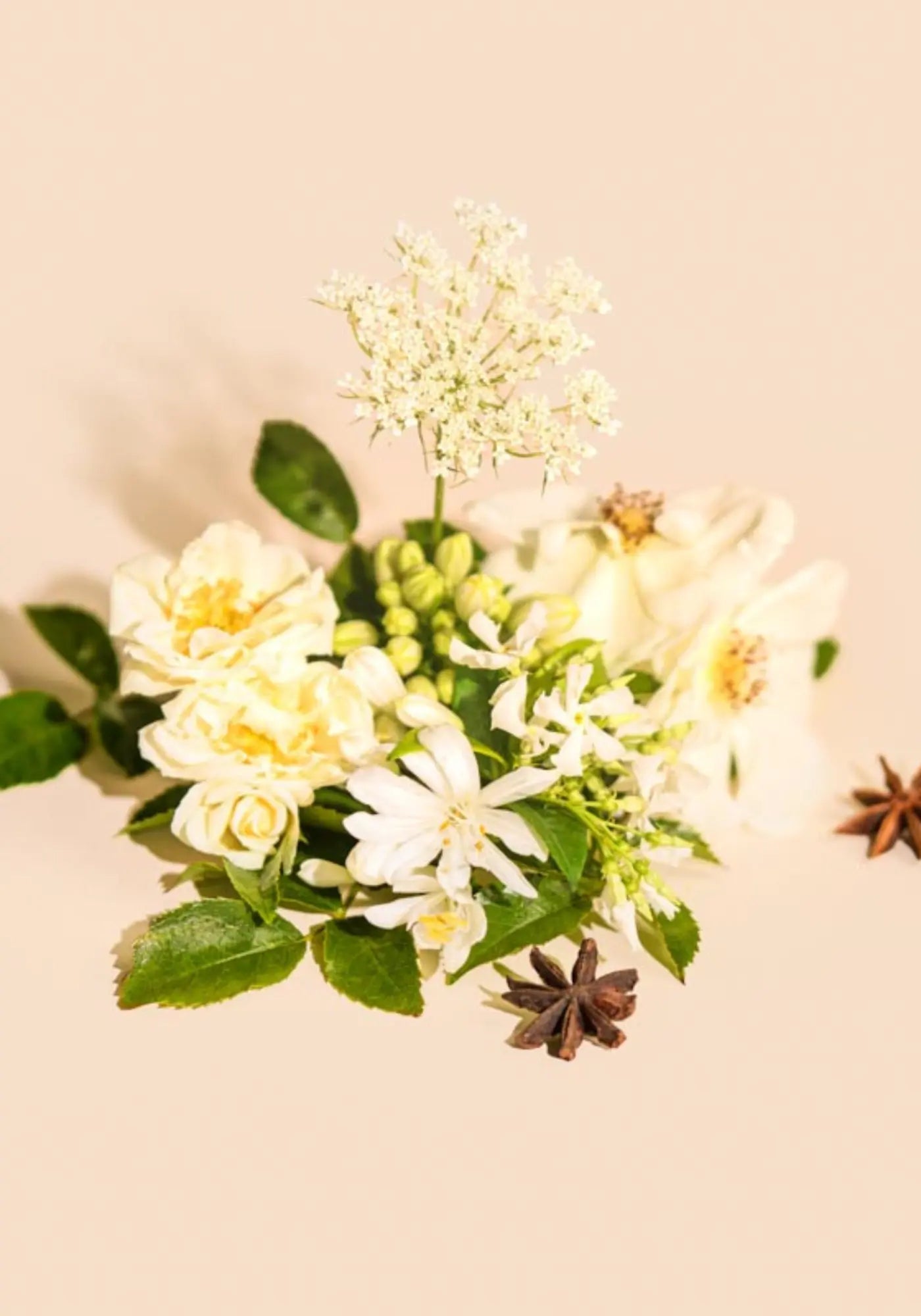 La senteur du room spray 100ml fleurs blanches de chez Tandem Fragrances