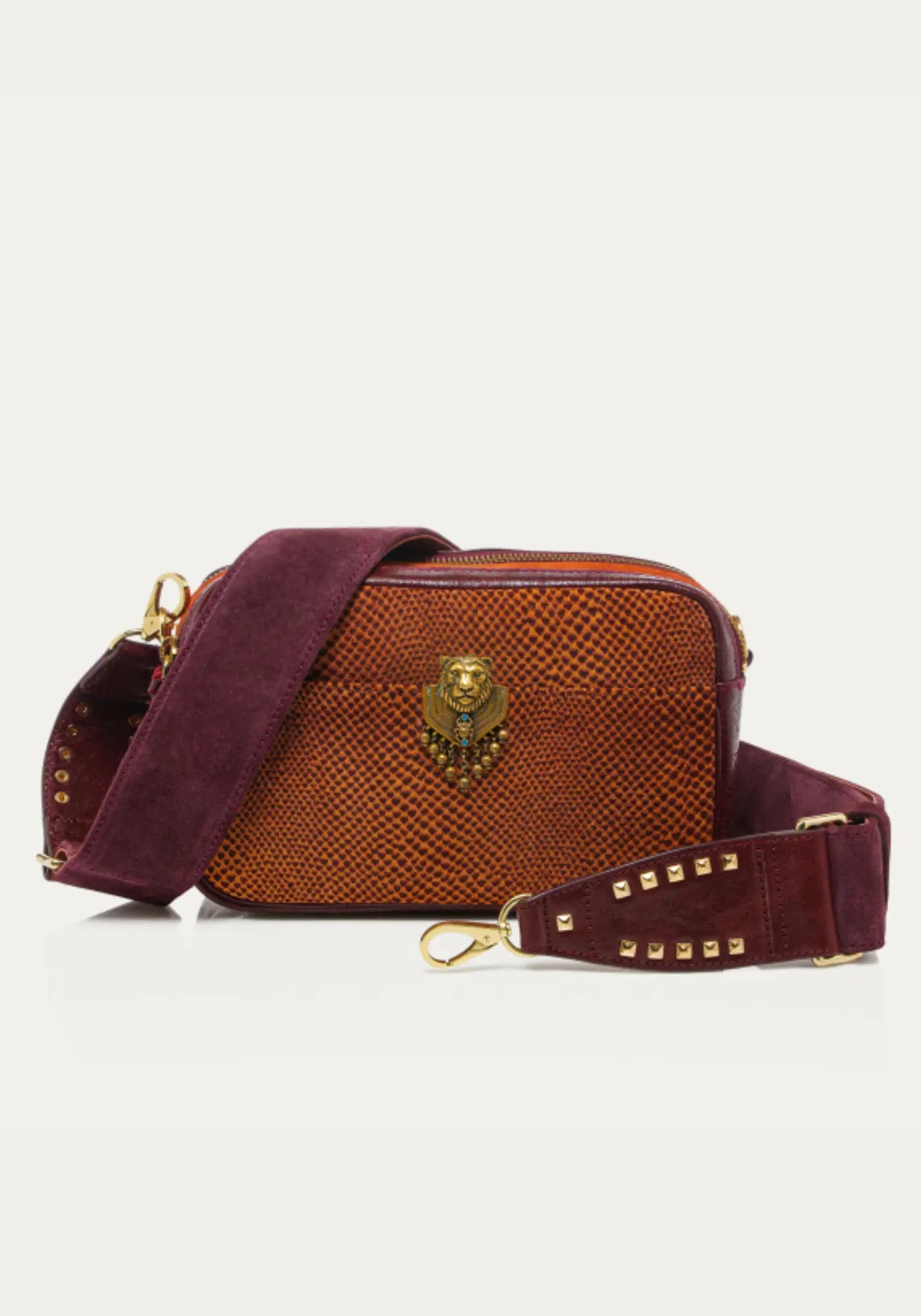 Le sac Lily veau velours sekhmet de chez Claris Virot 