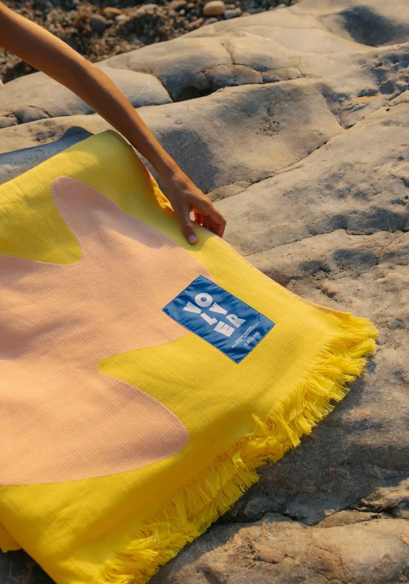 La serviette Agua de chez Hello Volver