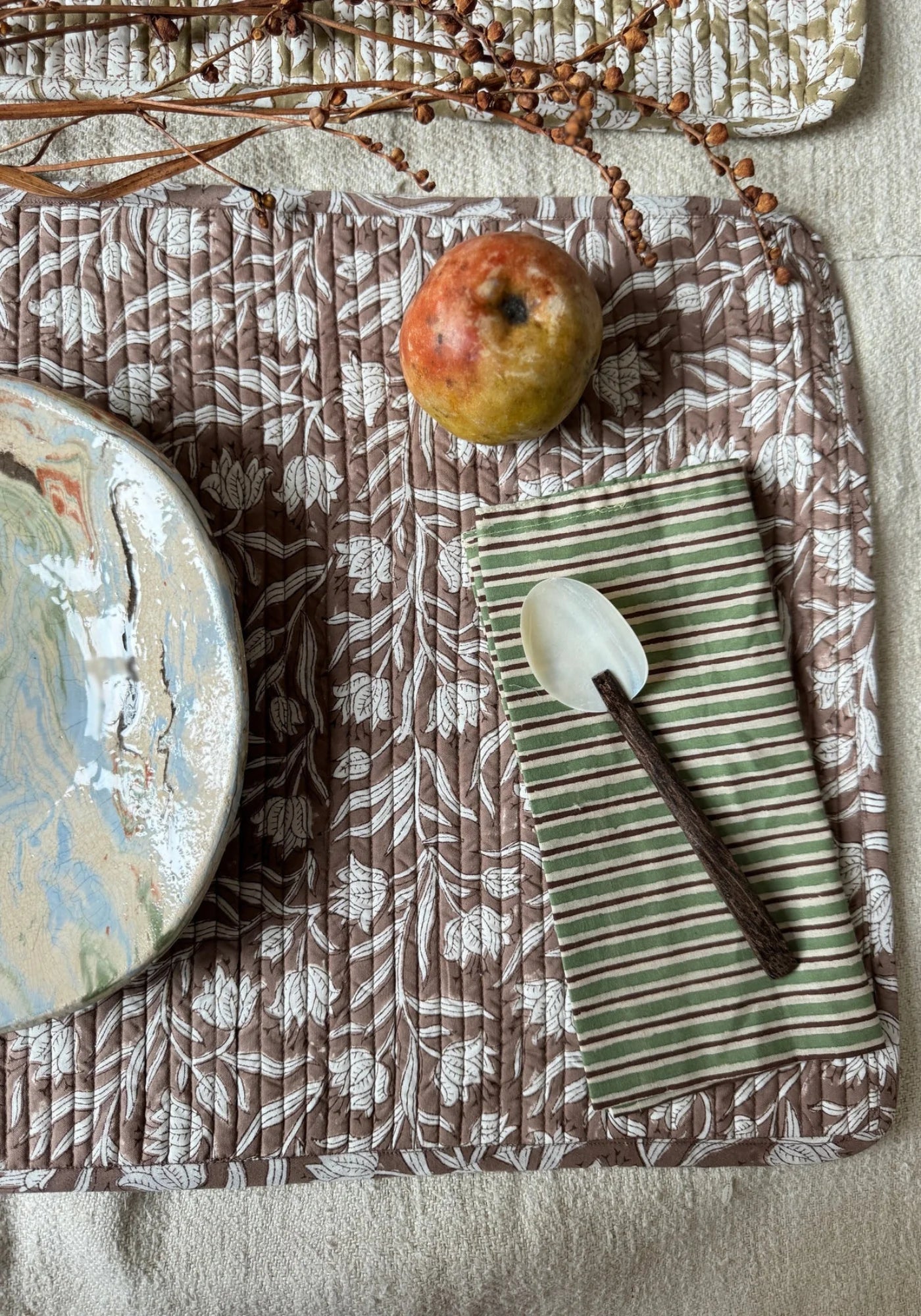 Le set de table marron de chez Les Petits Bohèmes