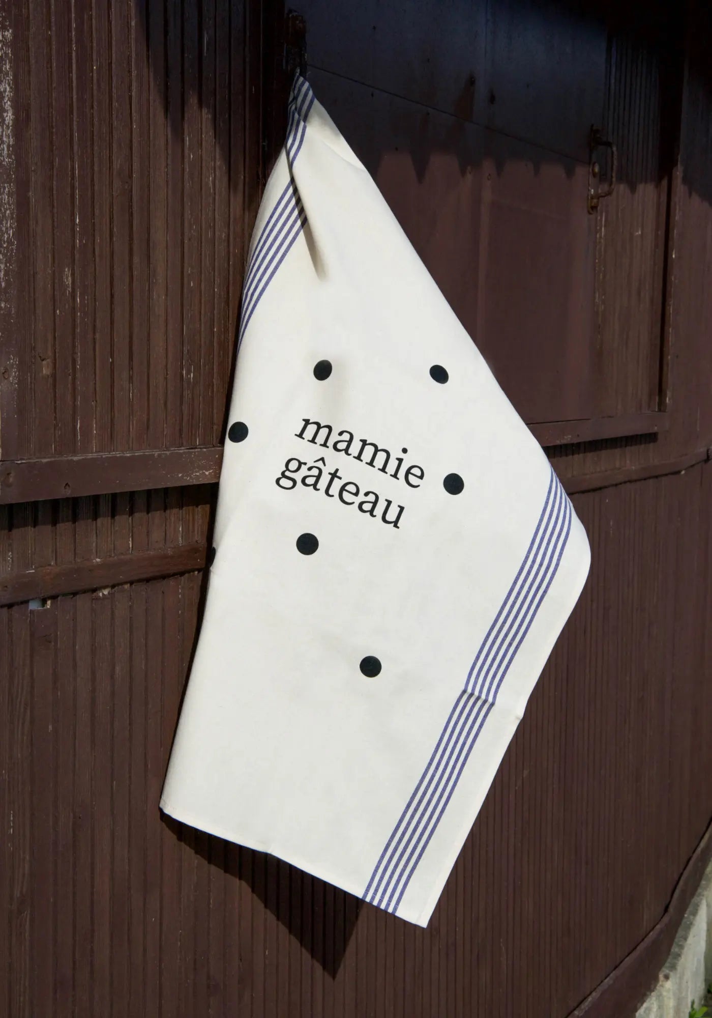 Le torchon en coton naturel les reines de la cuisine mamie gateau de chez Pied de poule