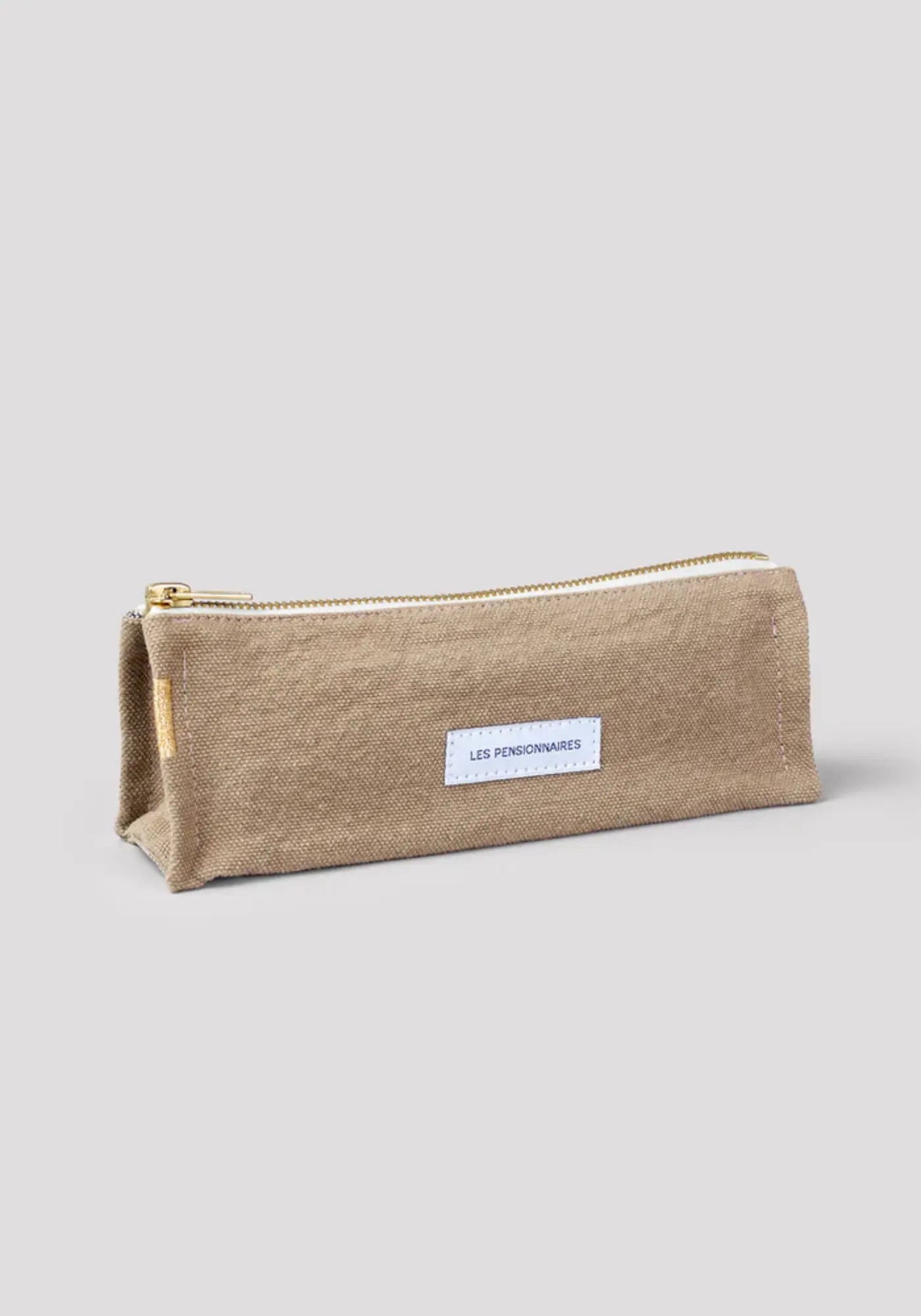 La trousse à crayons beige sable des Pensionnaires