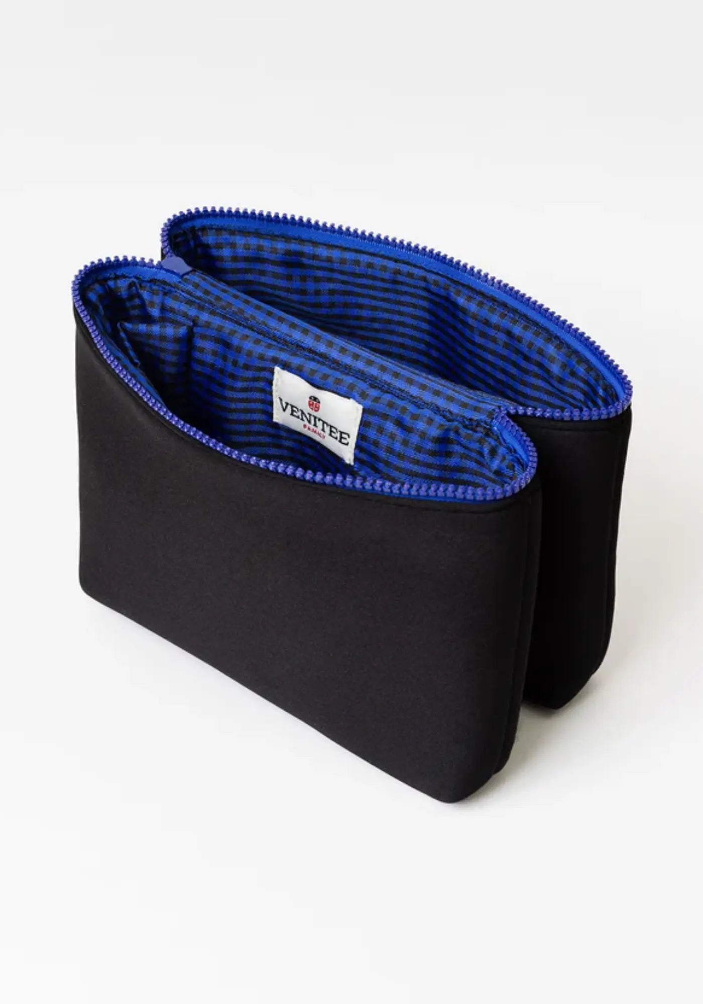 L'intérieur de la trousse twin L surf de chez Venitee