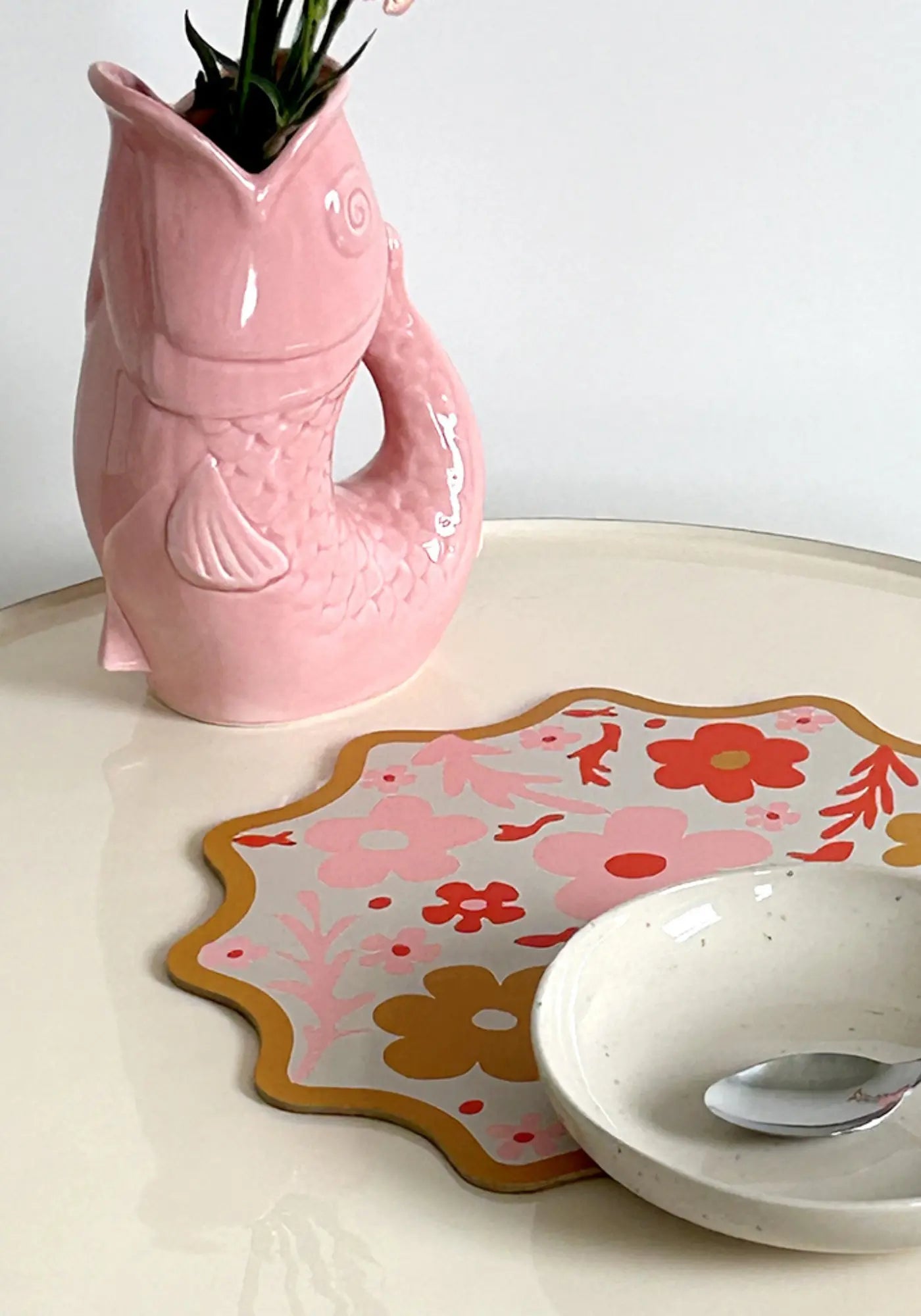 Le vase pichet poisson rose de chez Opjet