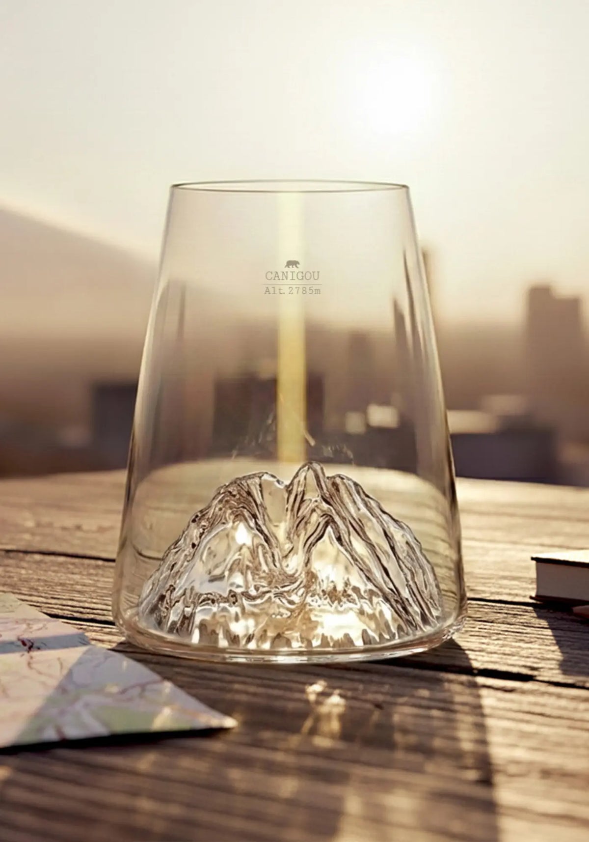 Le verre design topographic Canigou de chez Alaskan Maker