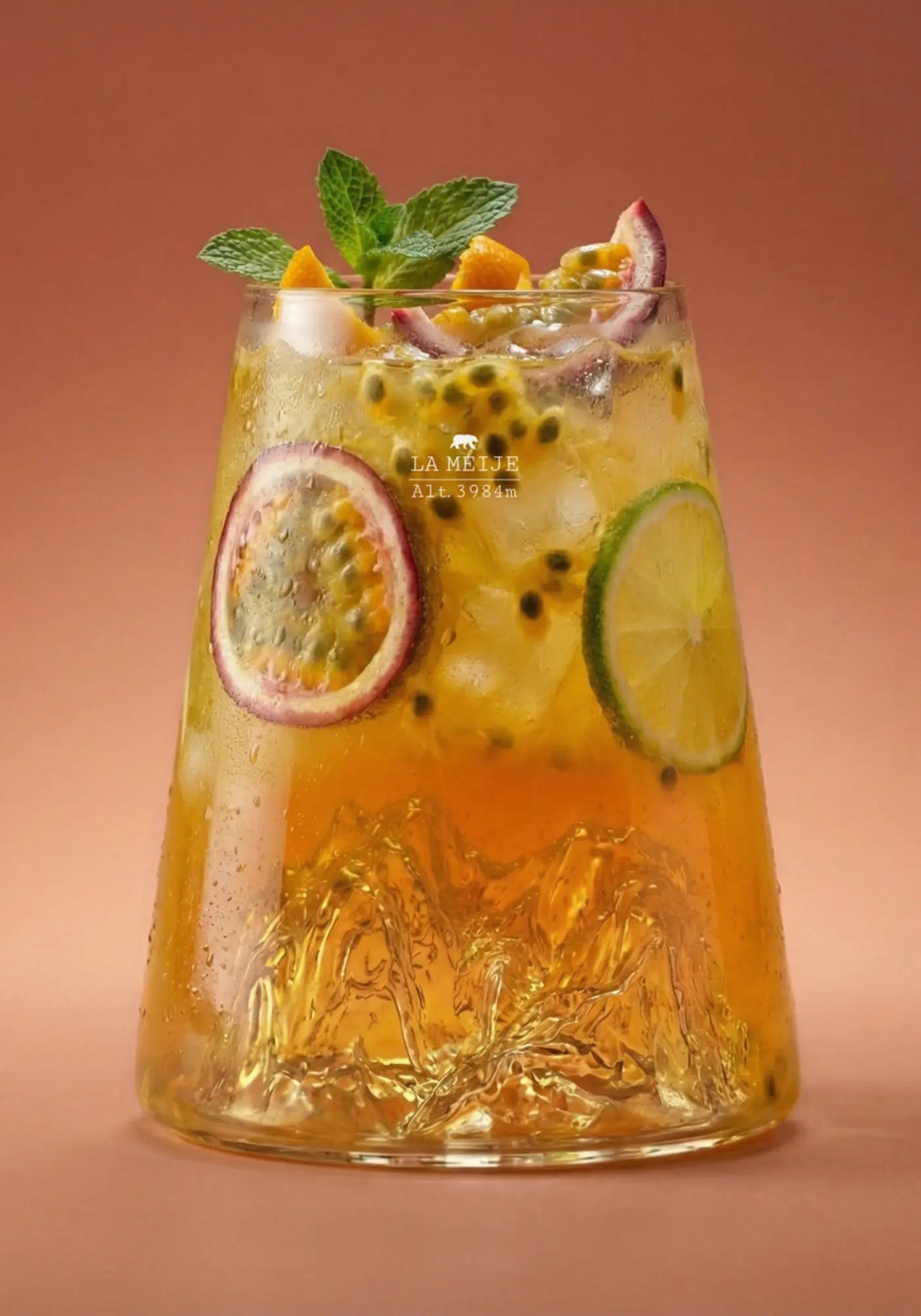 Le verre design topographic le meije de chez Alaskan Maker