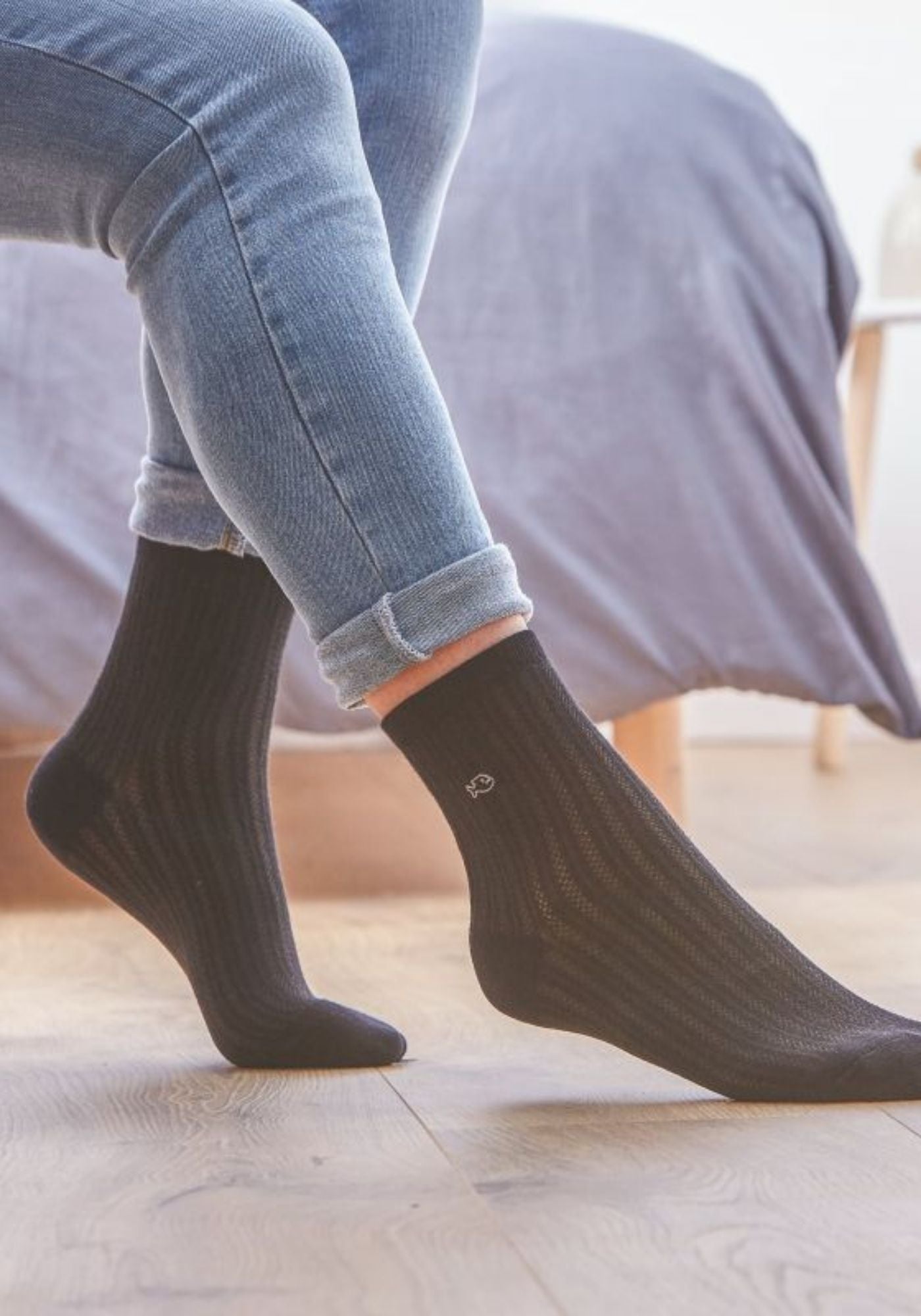 chaussettes-dentelles-femme-confort-nylon-billybelt-noir