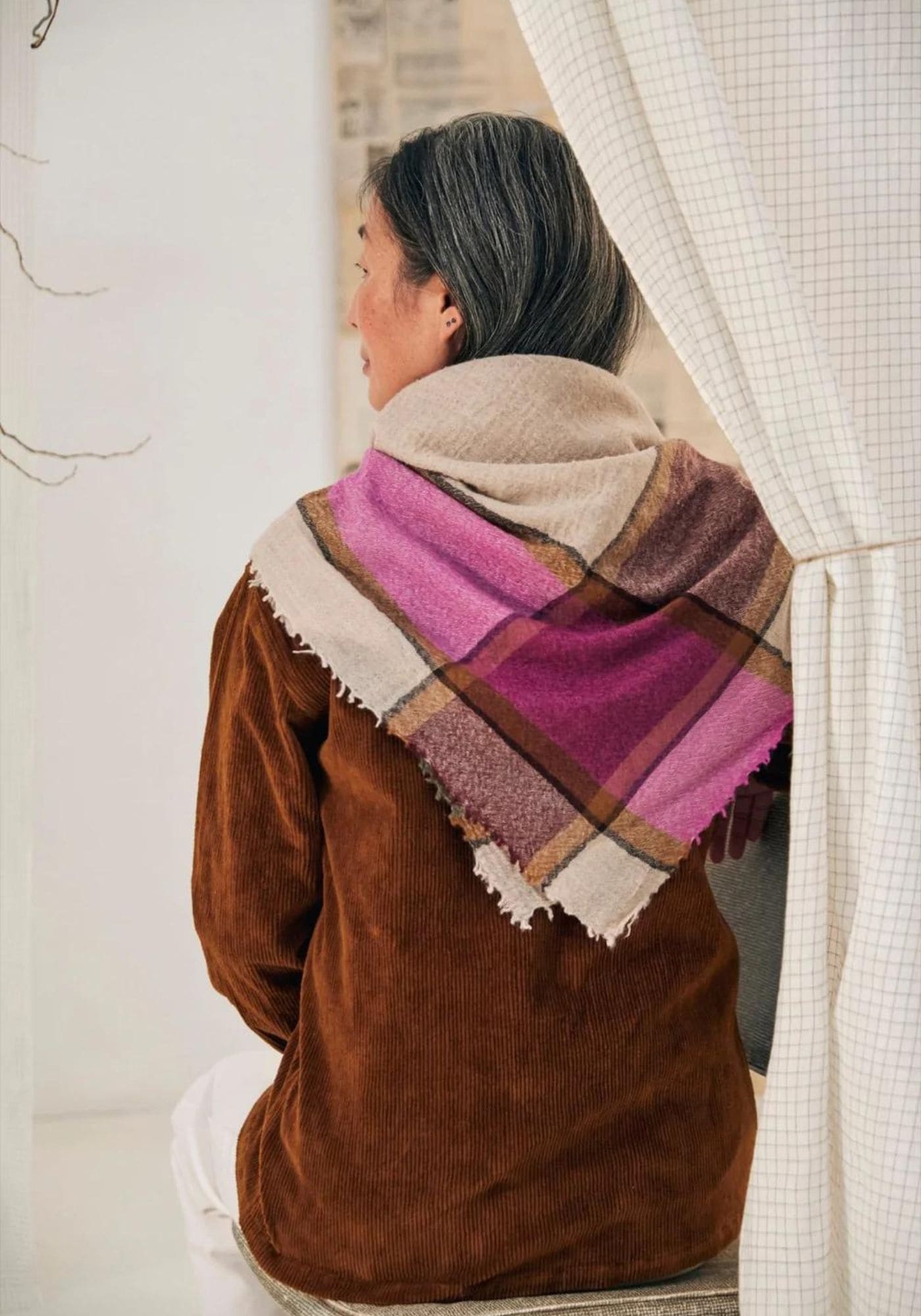 mois-mont-dhalia-mauve-foulard